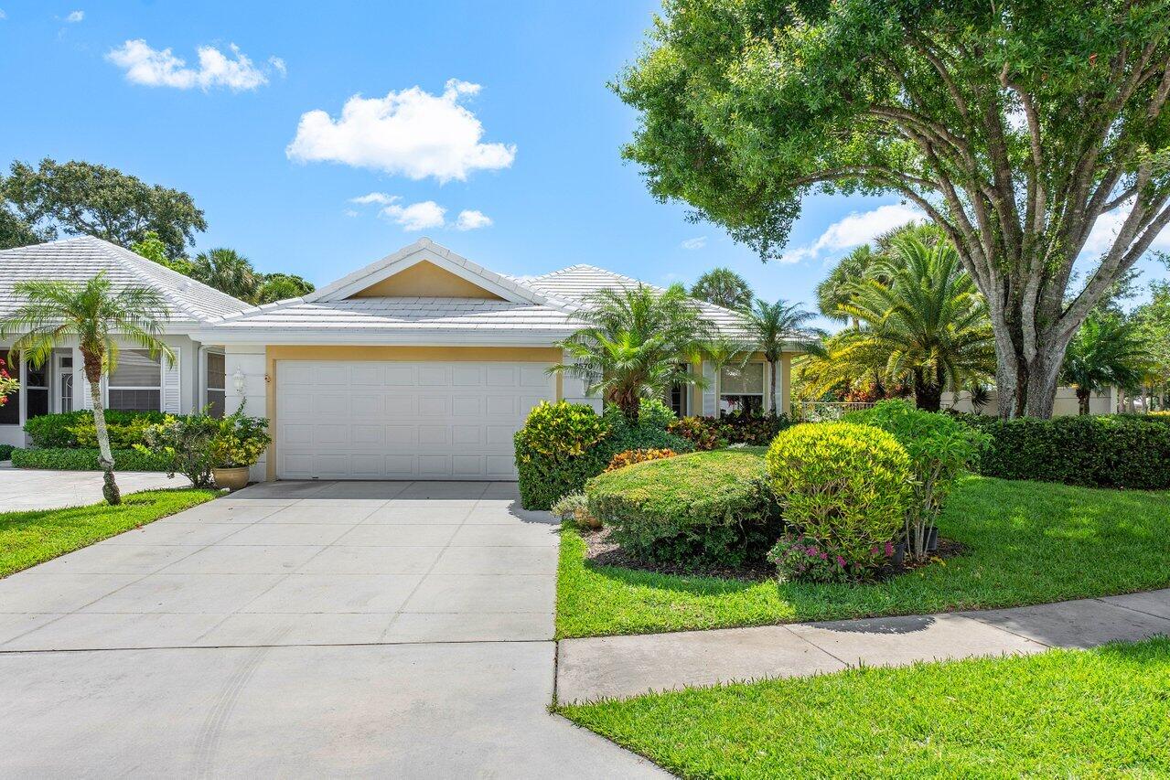 8570 Wakefield Drive, Palm Beach Gardens