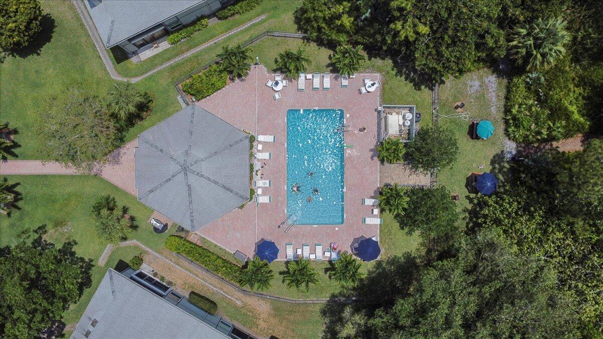 8163 SE Croft Circle C-10