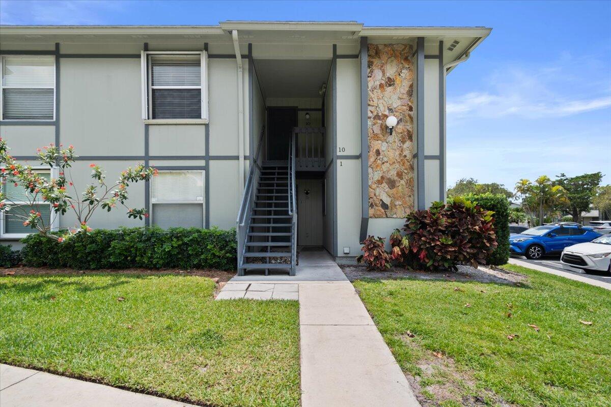 8163 SE Croft Circle C-10