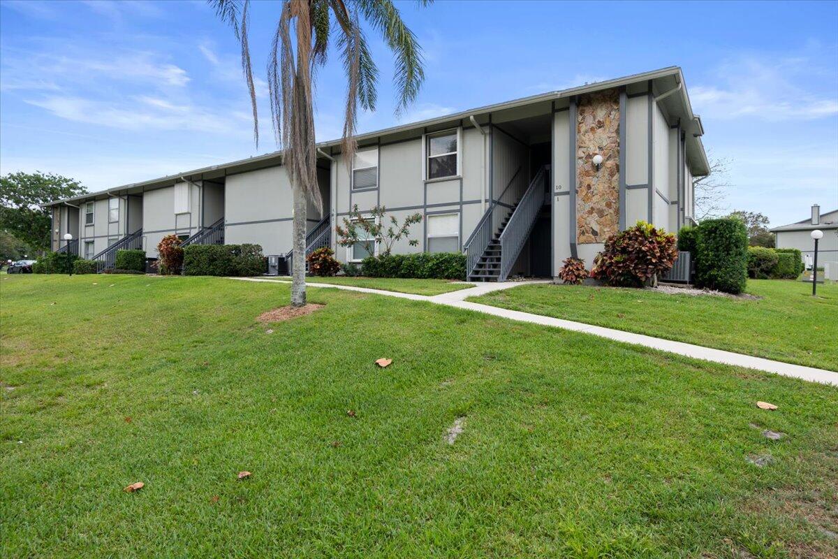 8163 SE Croft Circle C-10