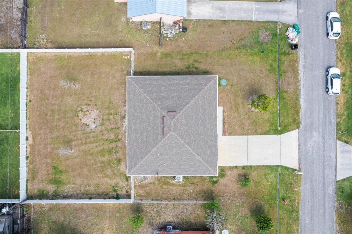 737 NW Bayard Avenue