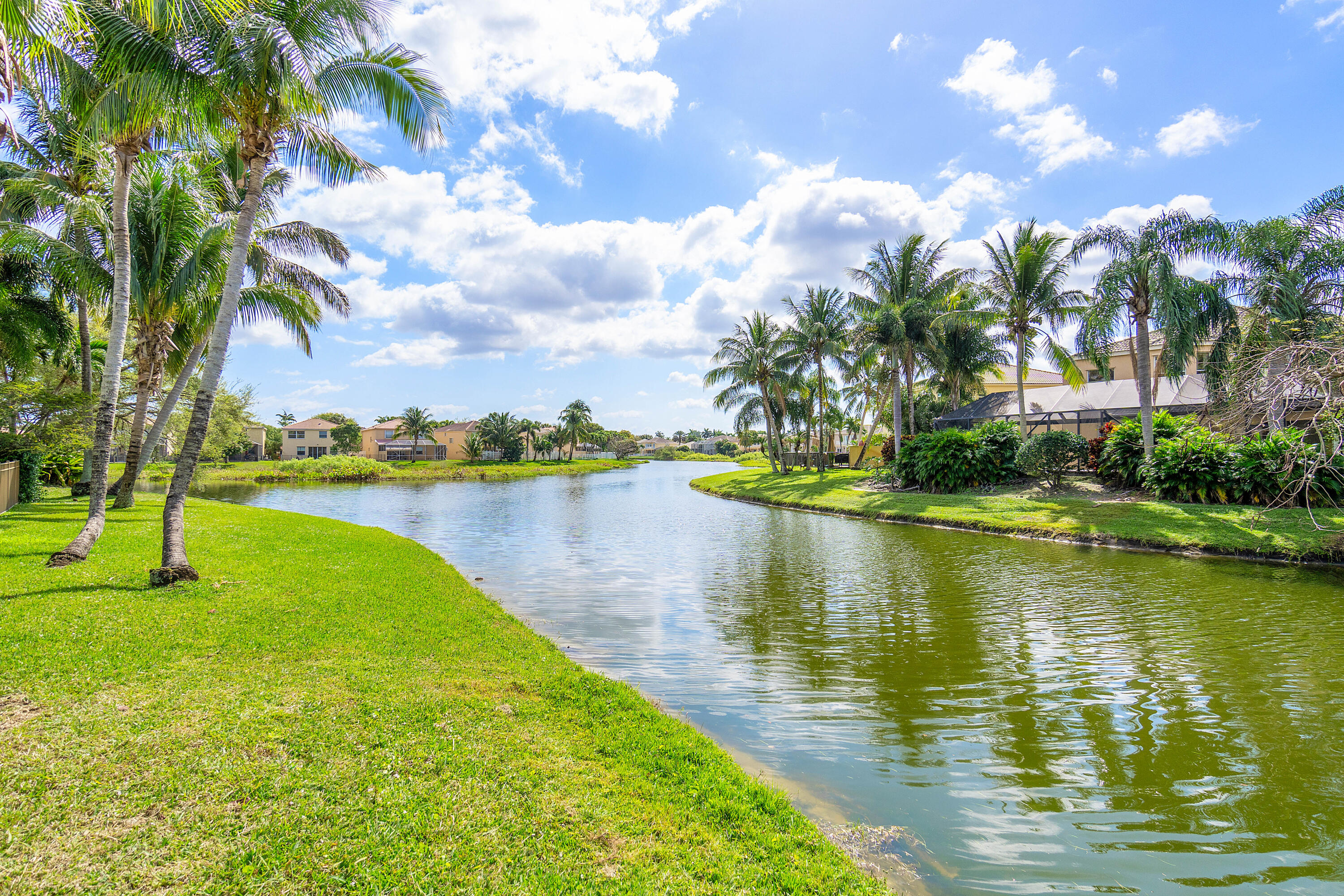 7606 Oak Grove Circle