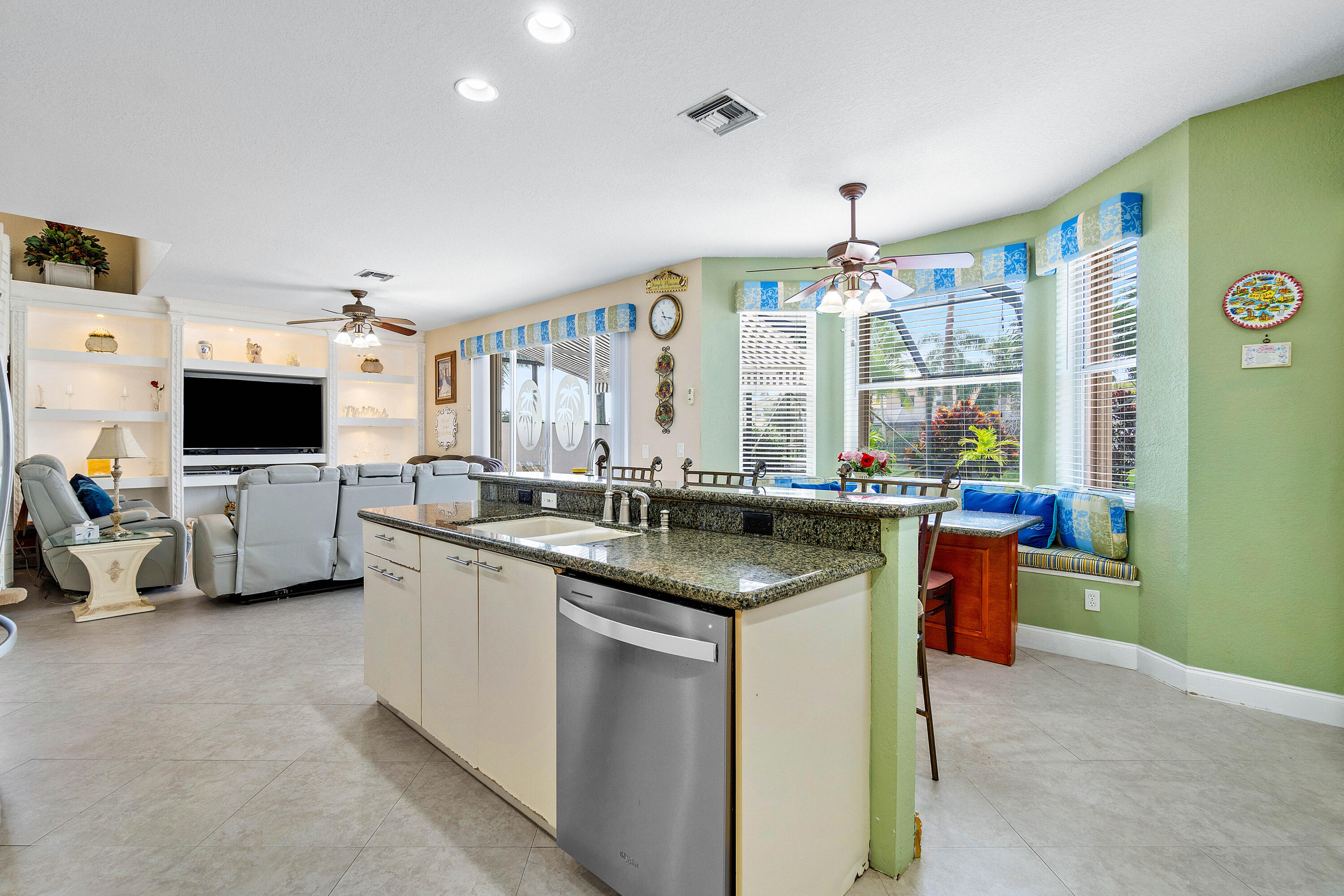 7606 Oak Grove Circle