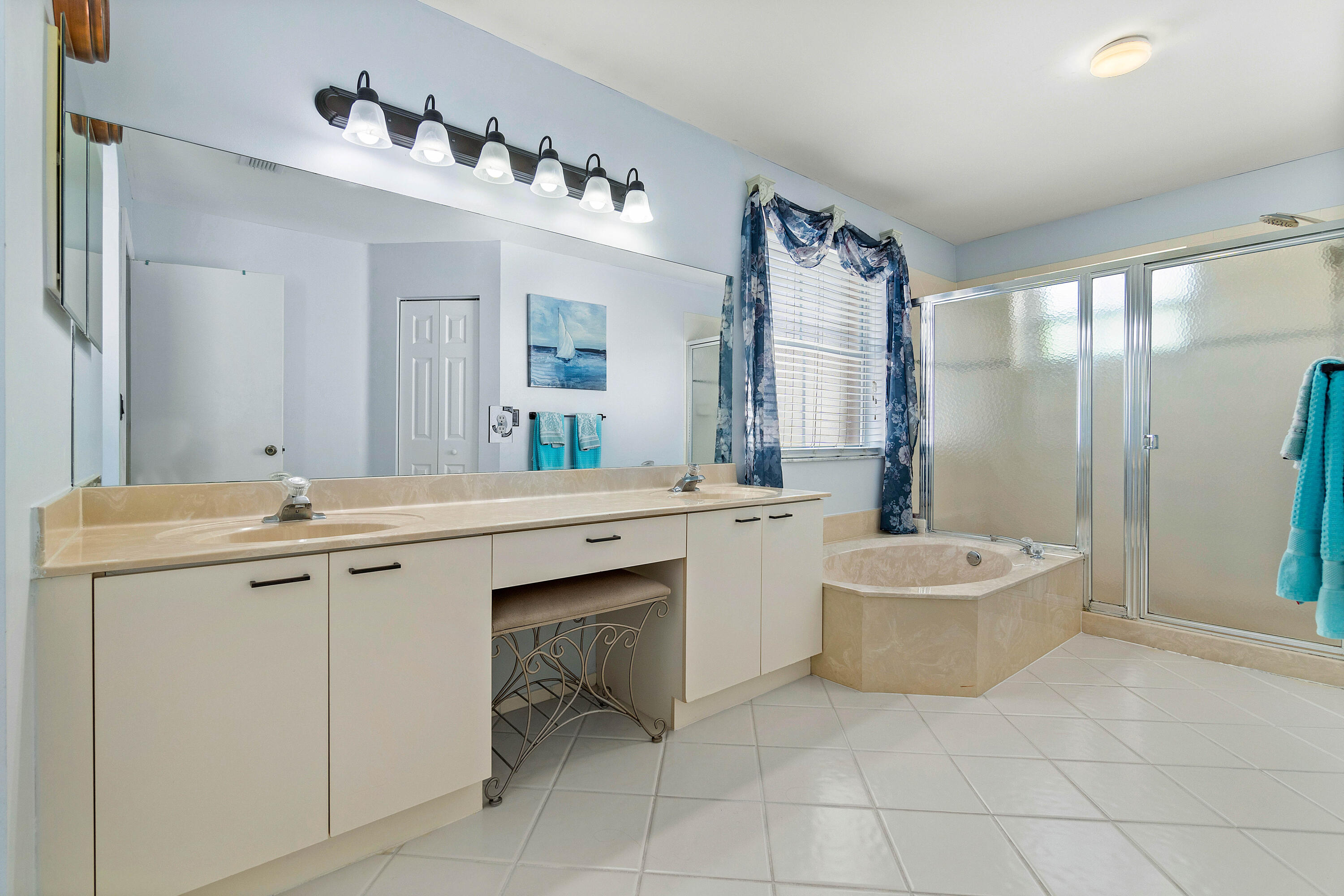 7606 Oak Grove Circle