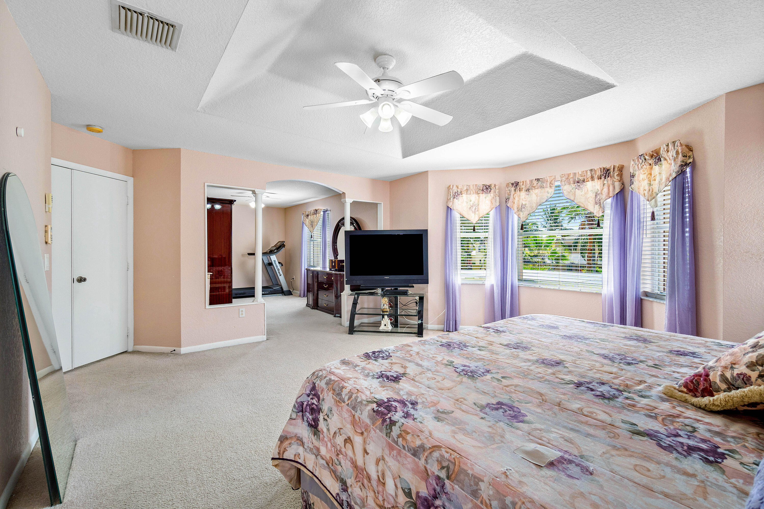 7606 Oak Grove Circle