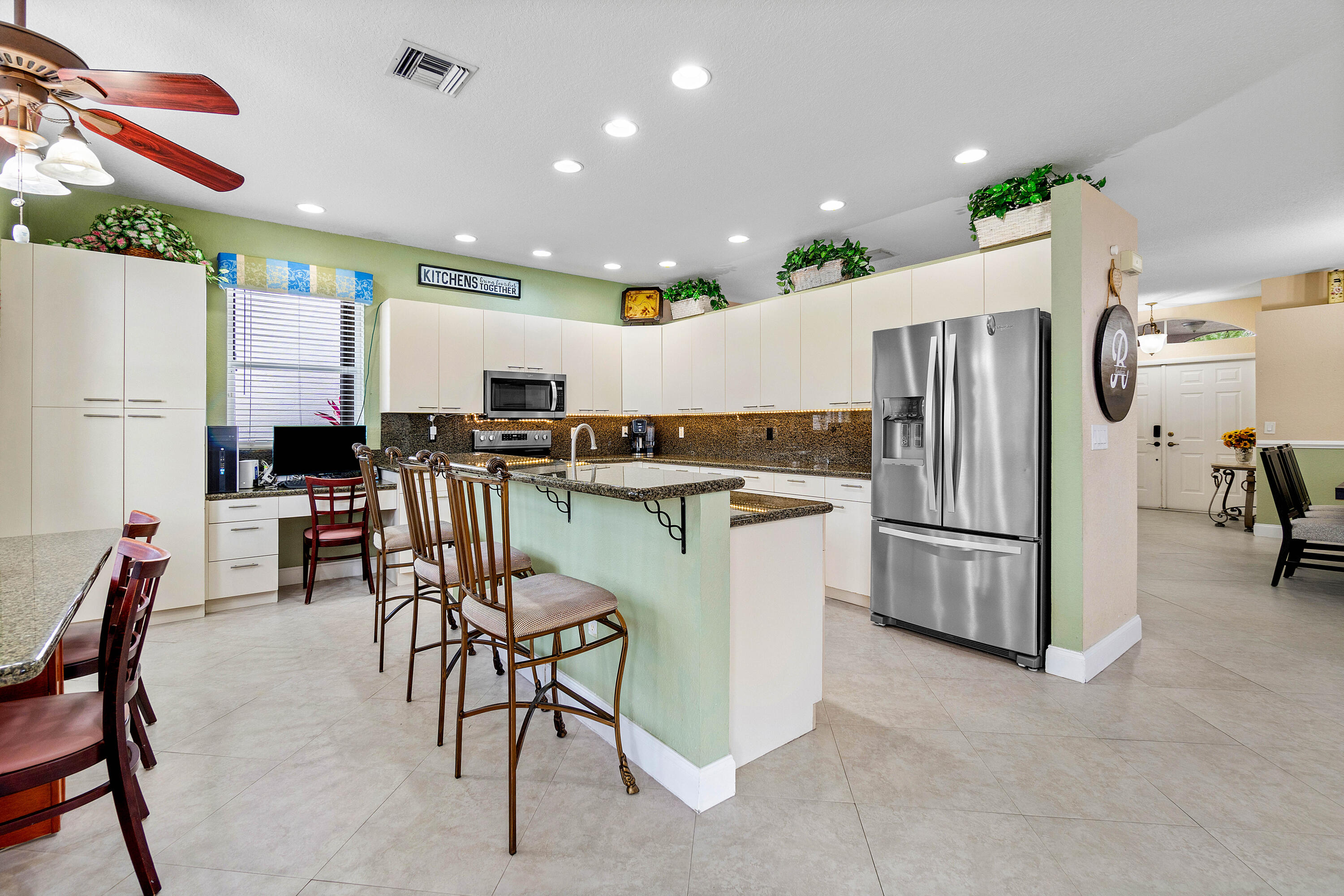7606 Oak Grove Circle