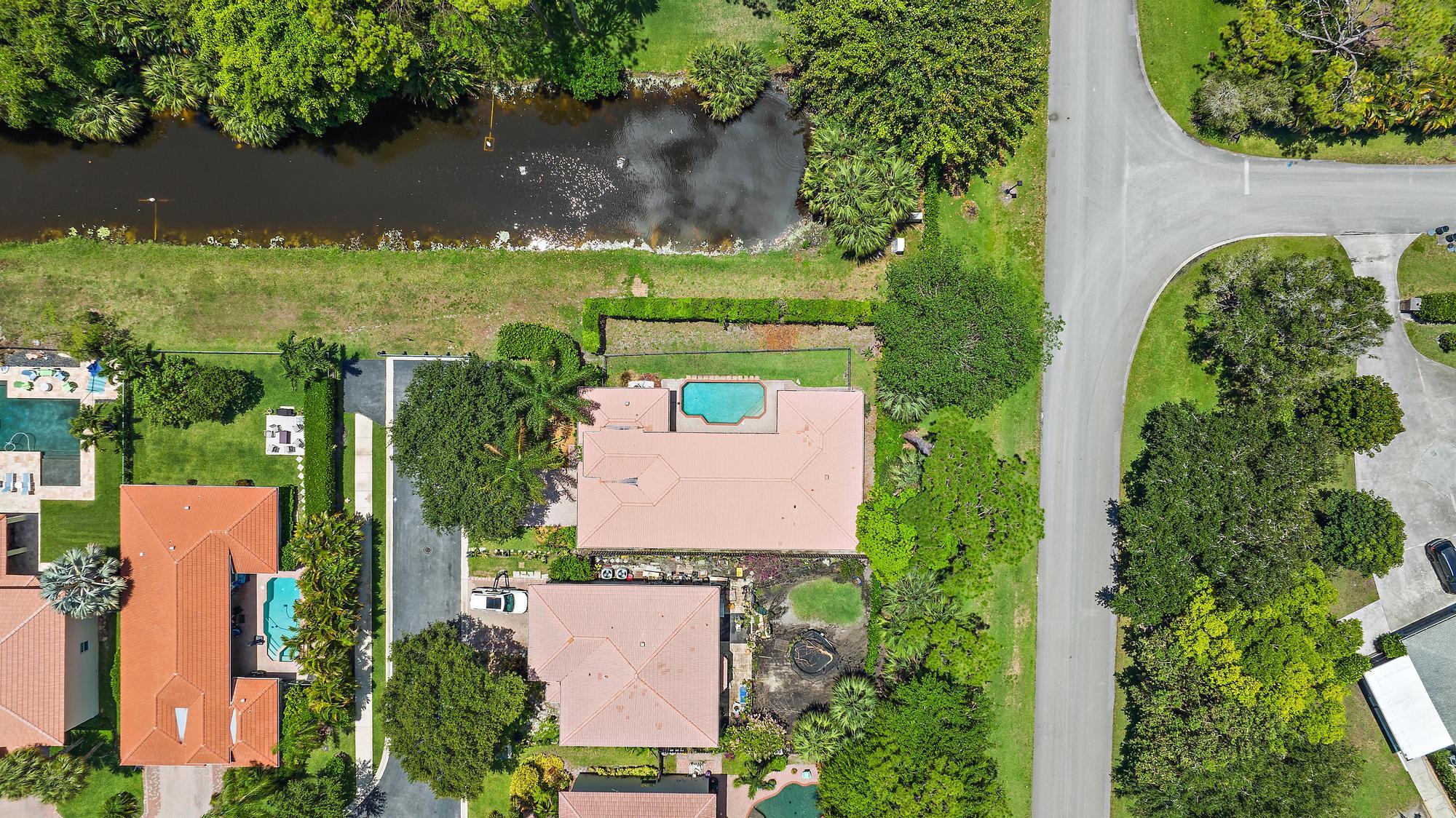 121 Hidden Hollow Drive