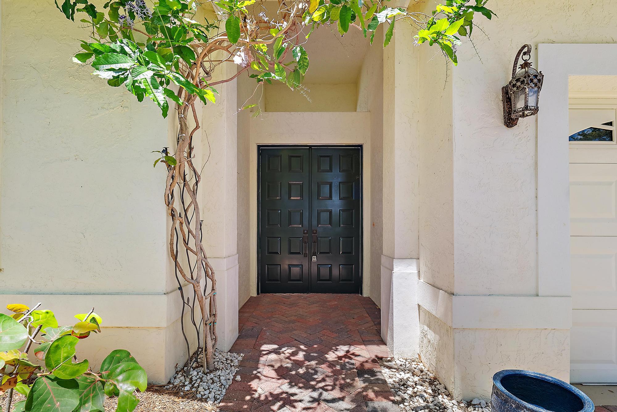 121 Hidden Hollow Drive