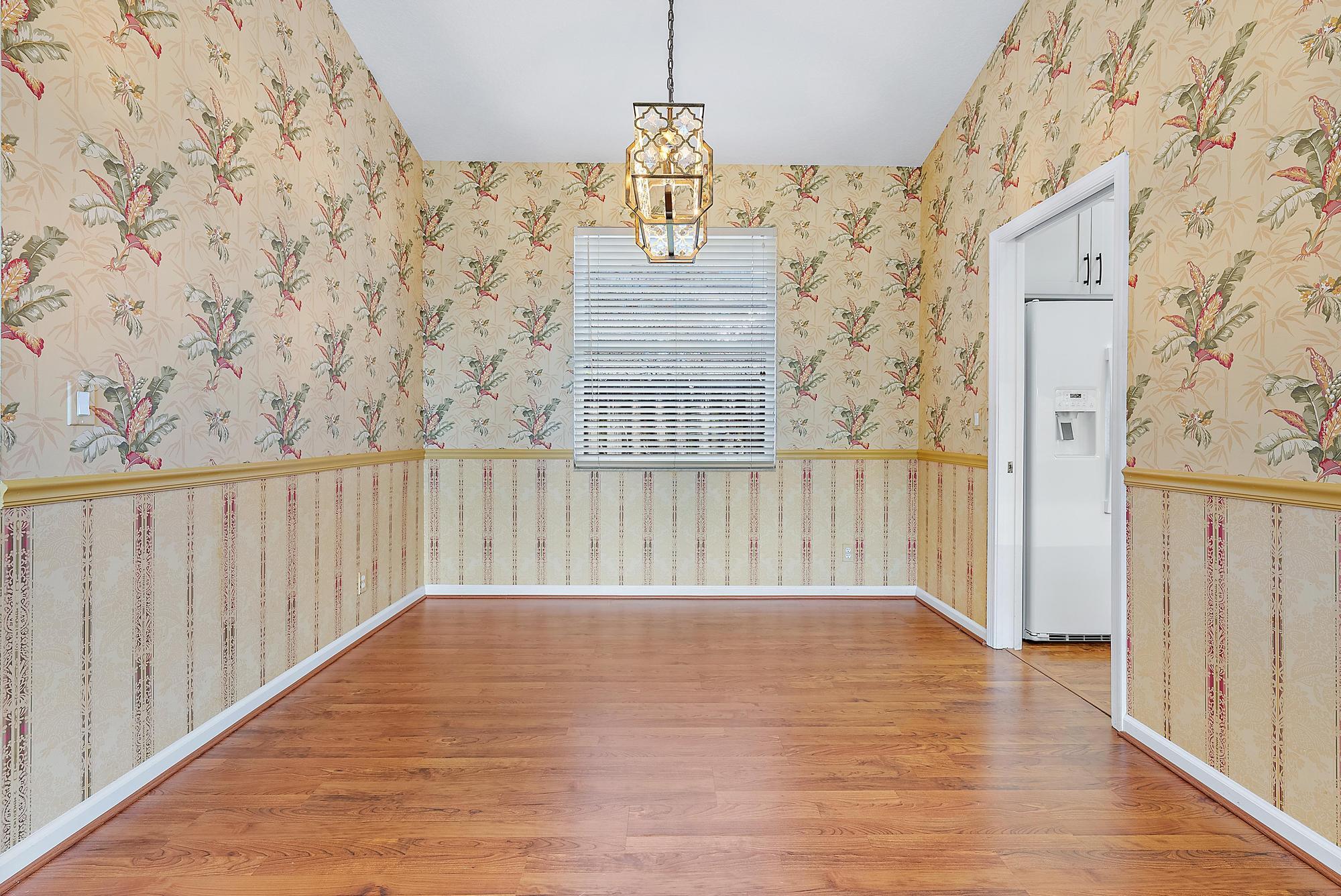 121 Hidden Hollow Drive