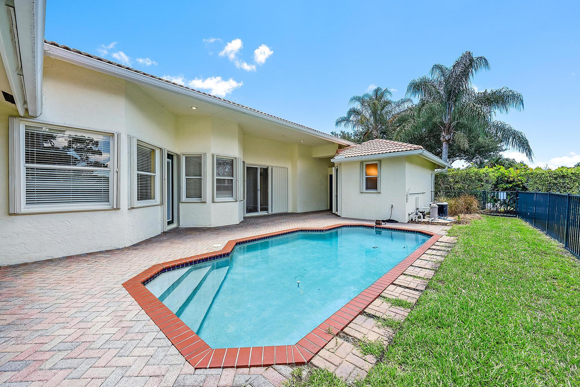 121 Hidden Hollow Drive