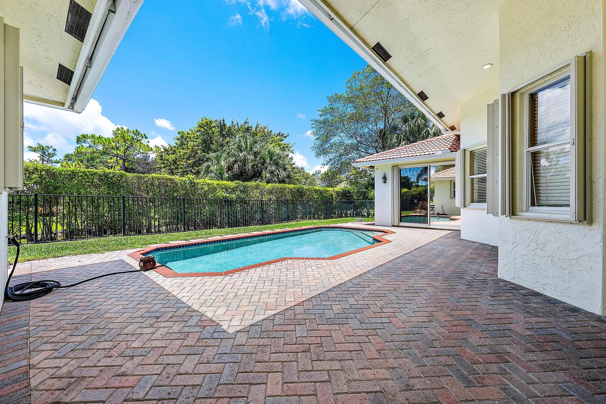 121 Hidden Hollow Drive