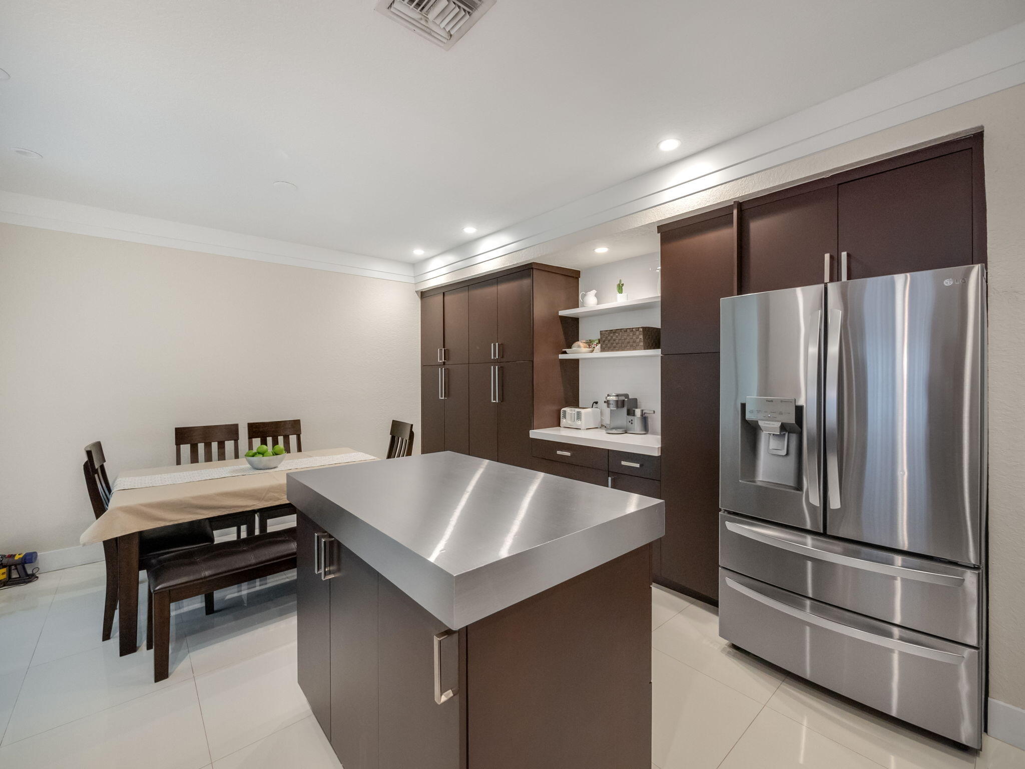 10548 NW 56th Drive