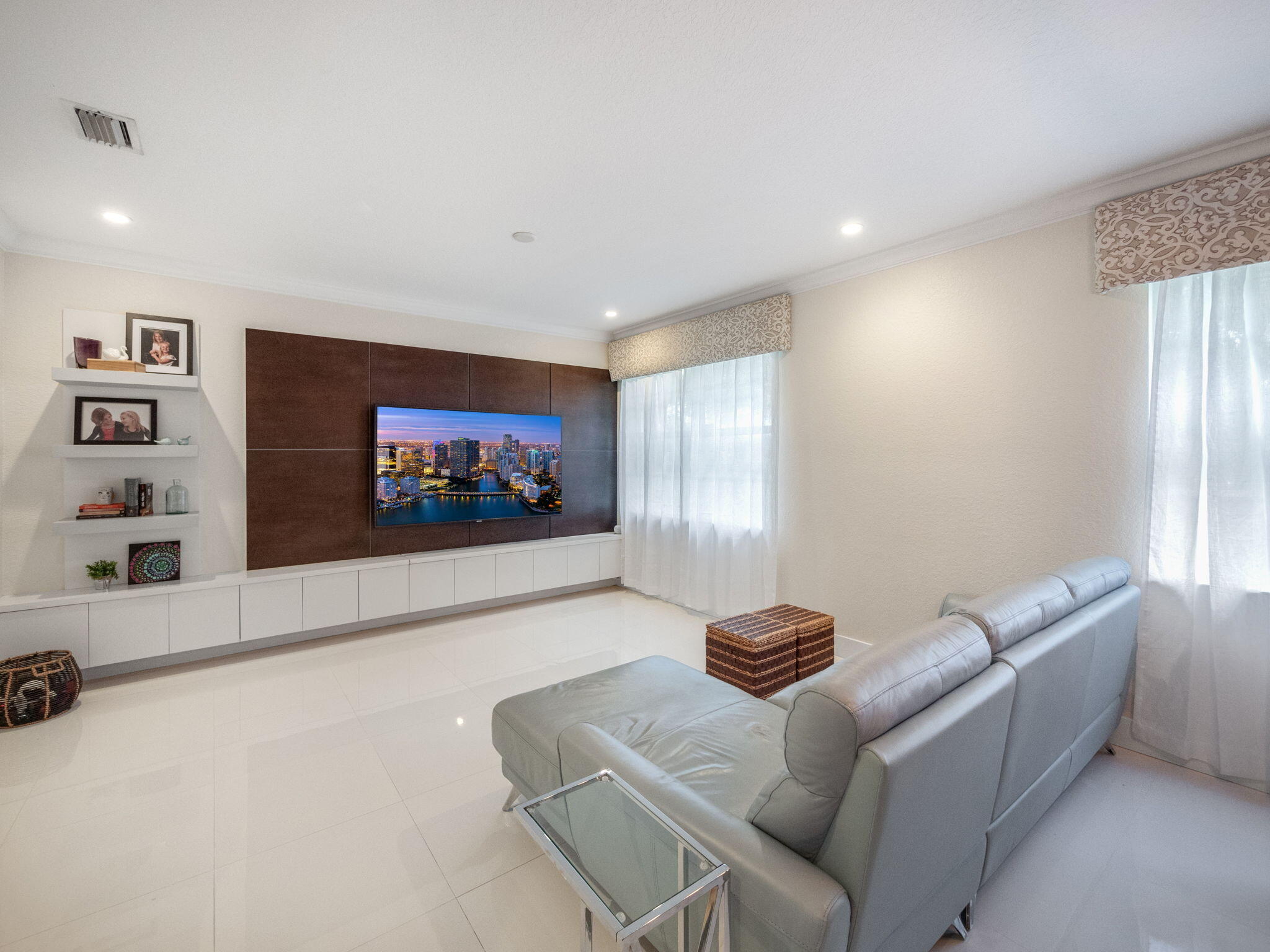 10548 NW 56th Drive