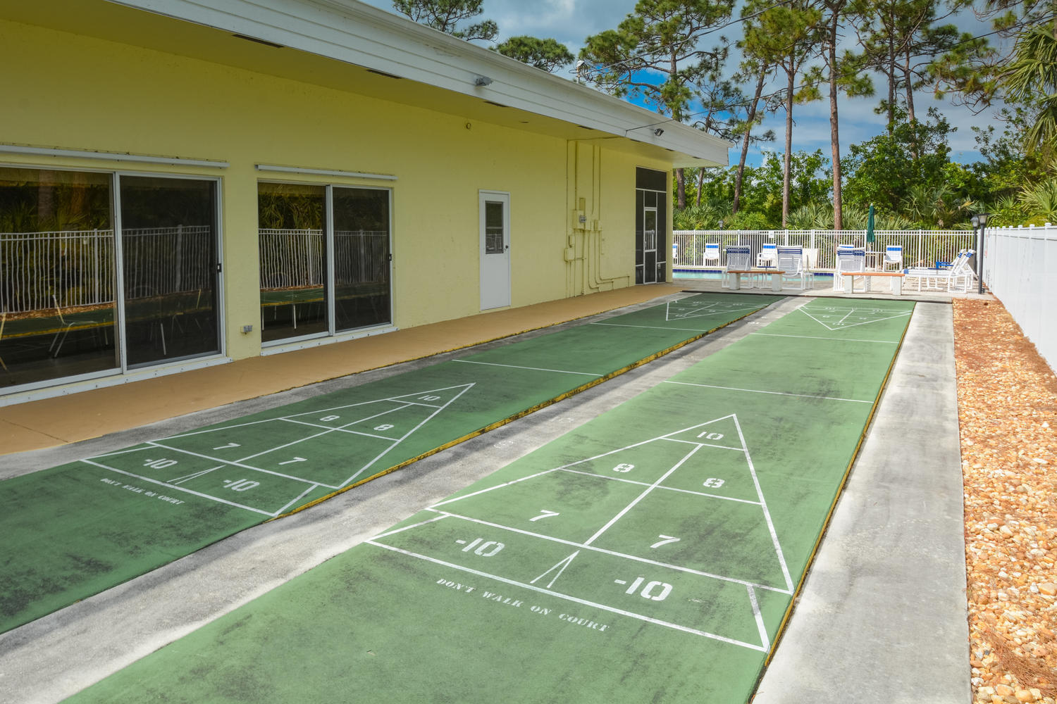 11109 SE Sea Pines Circle