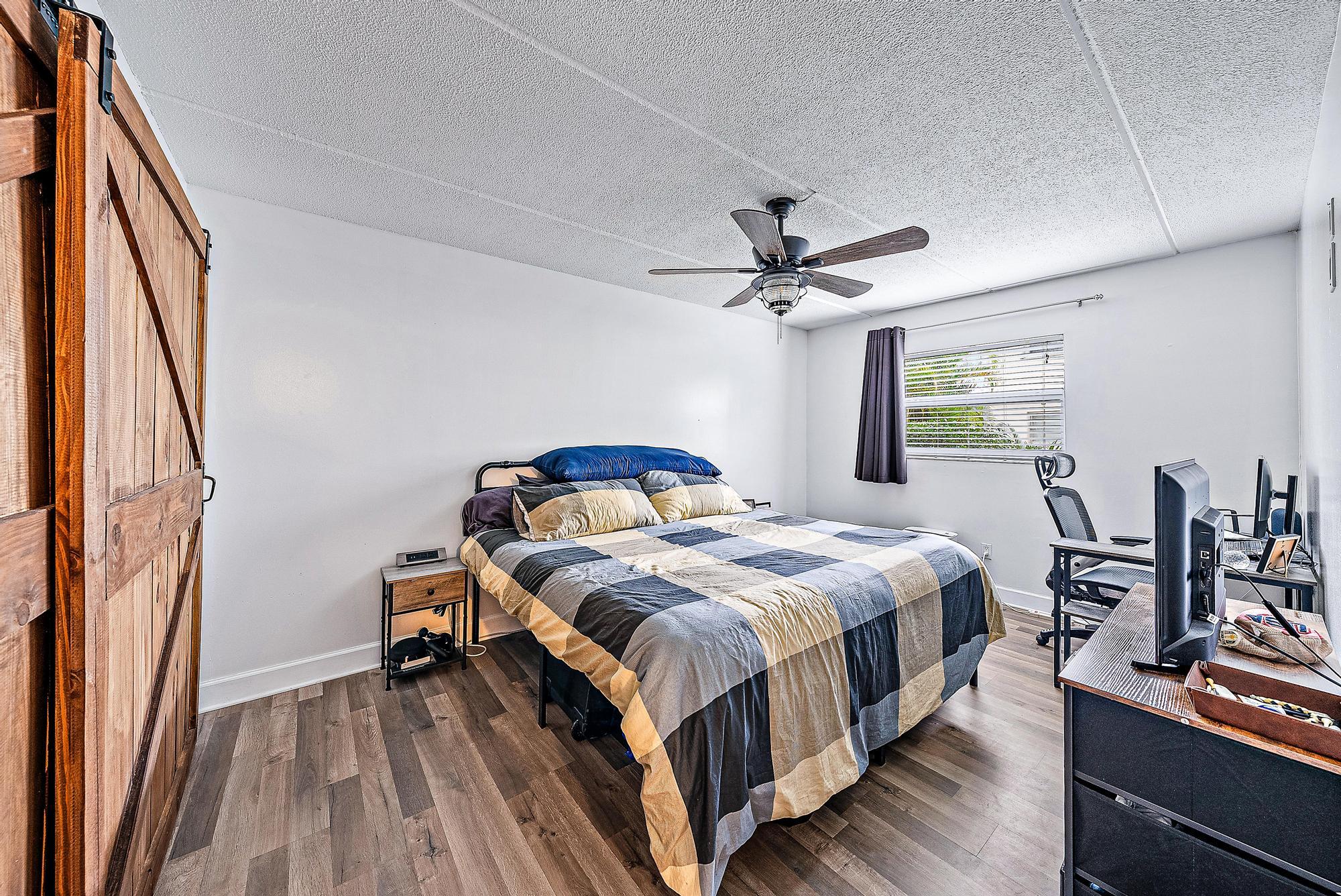 510 Prosperity Farms Road 2b
