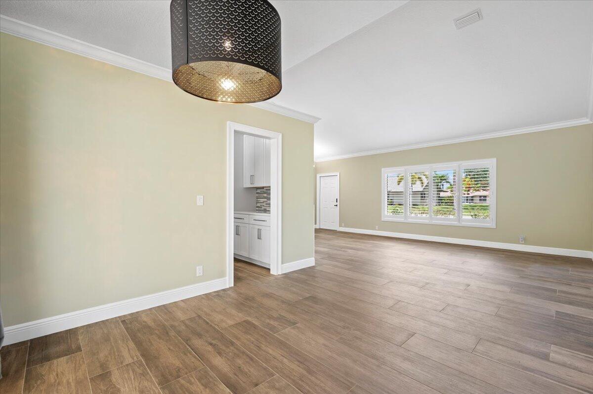 5143 Whitewood Way