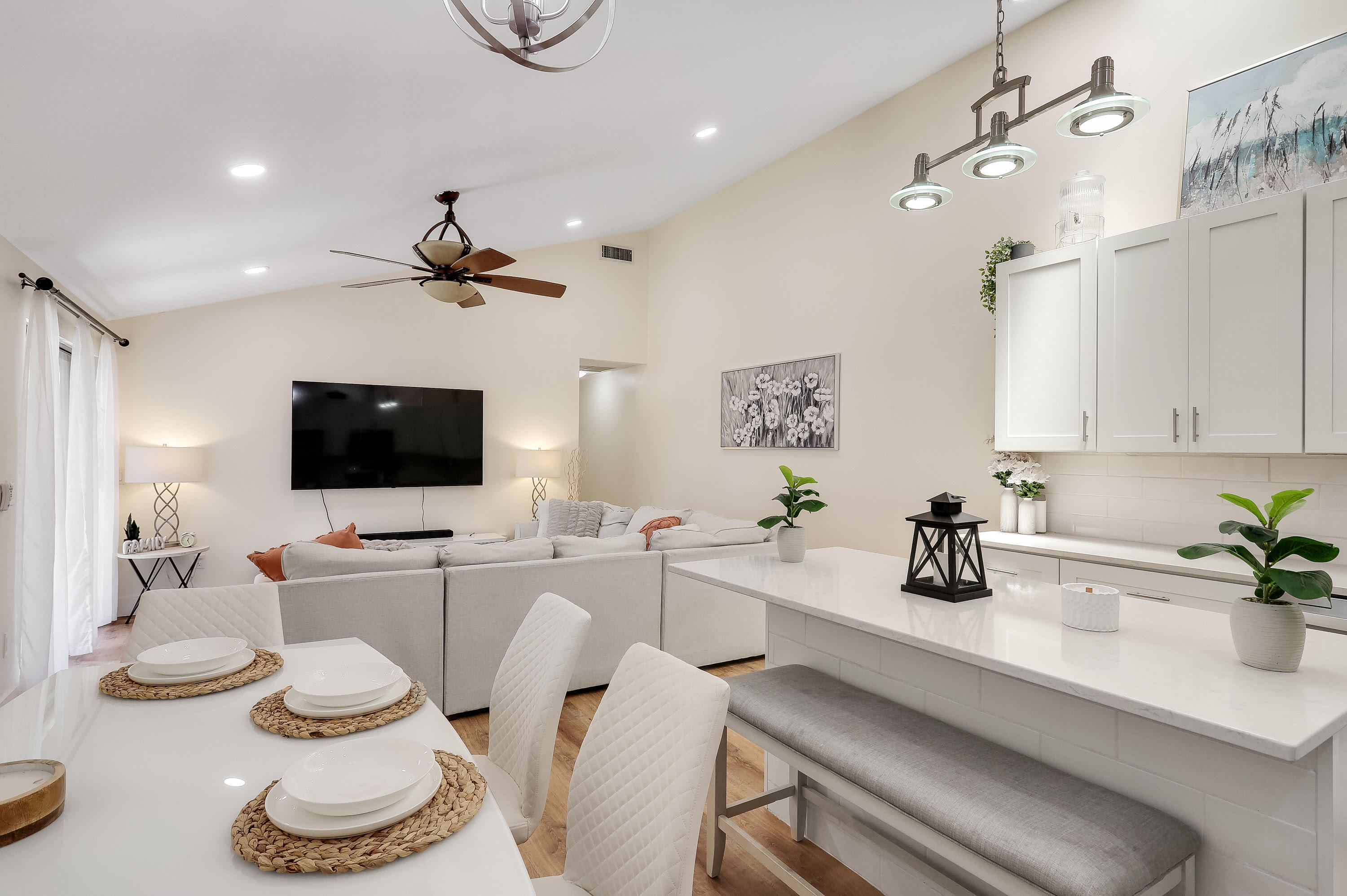 5916 Golden Eagle Circle