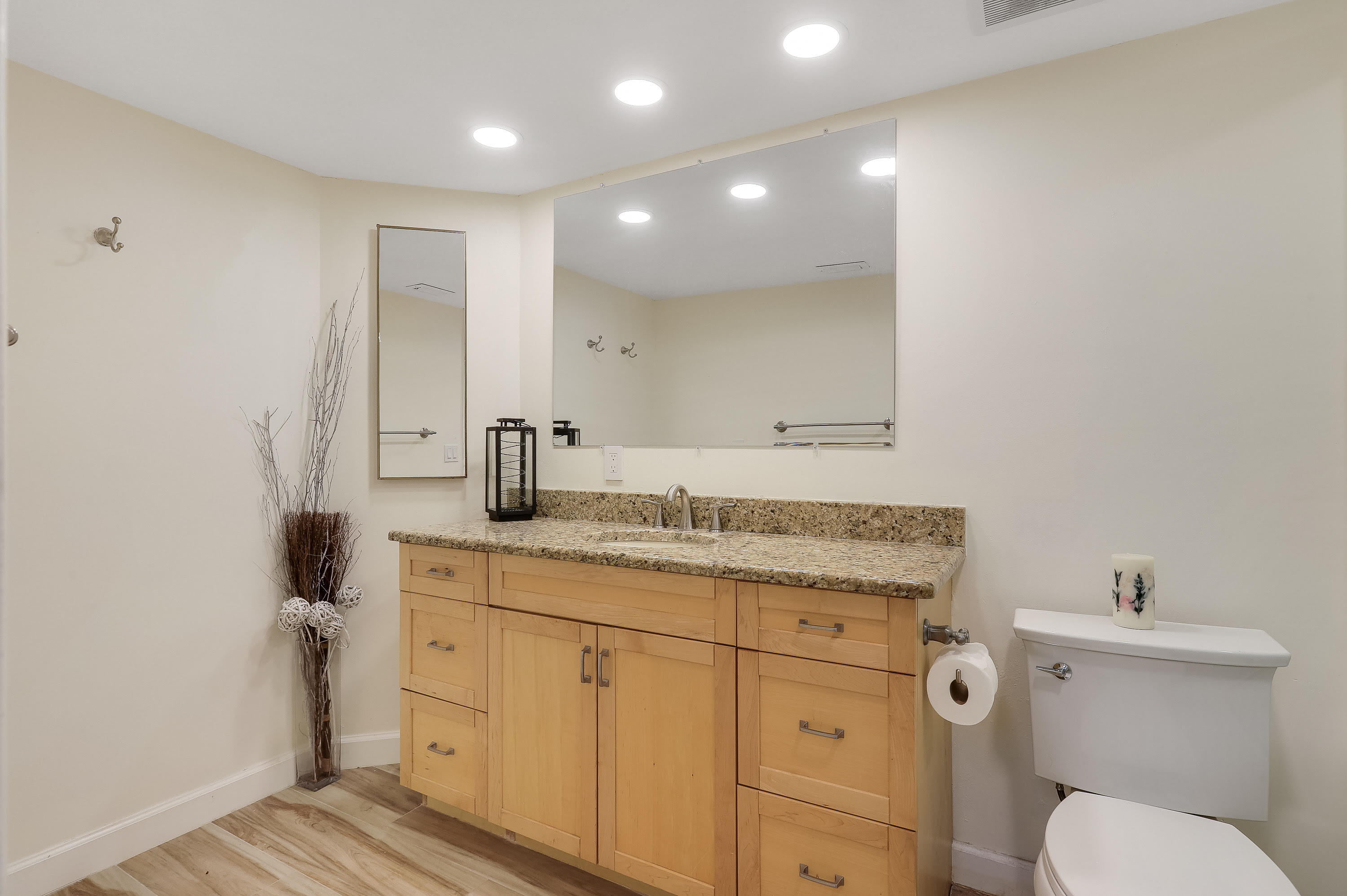 5916 Golden Eagle Circle