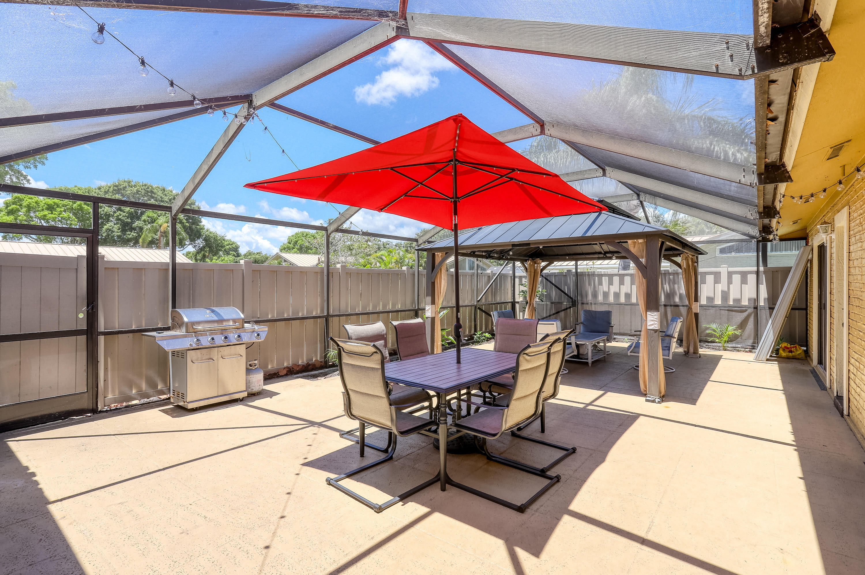 5916 Golden Eagle Circle