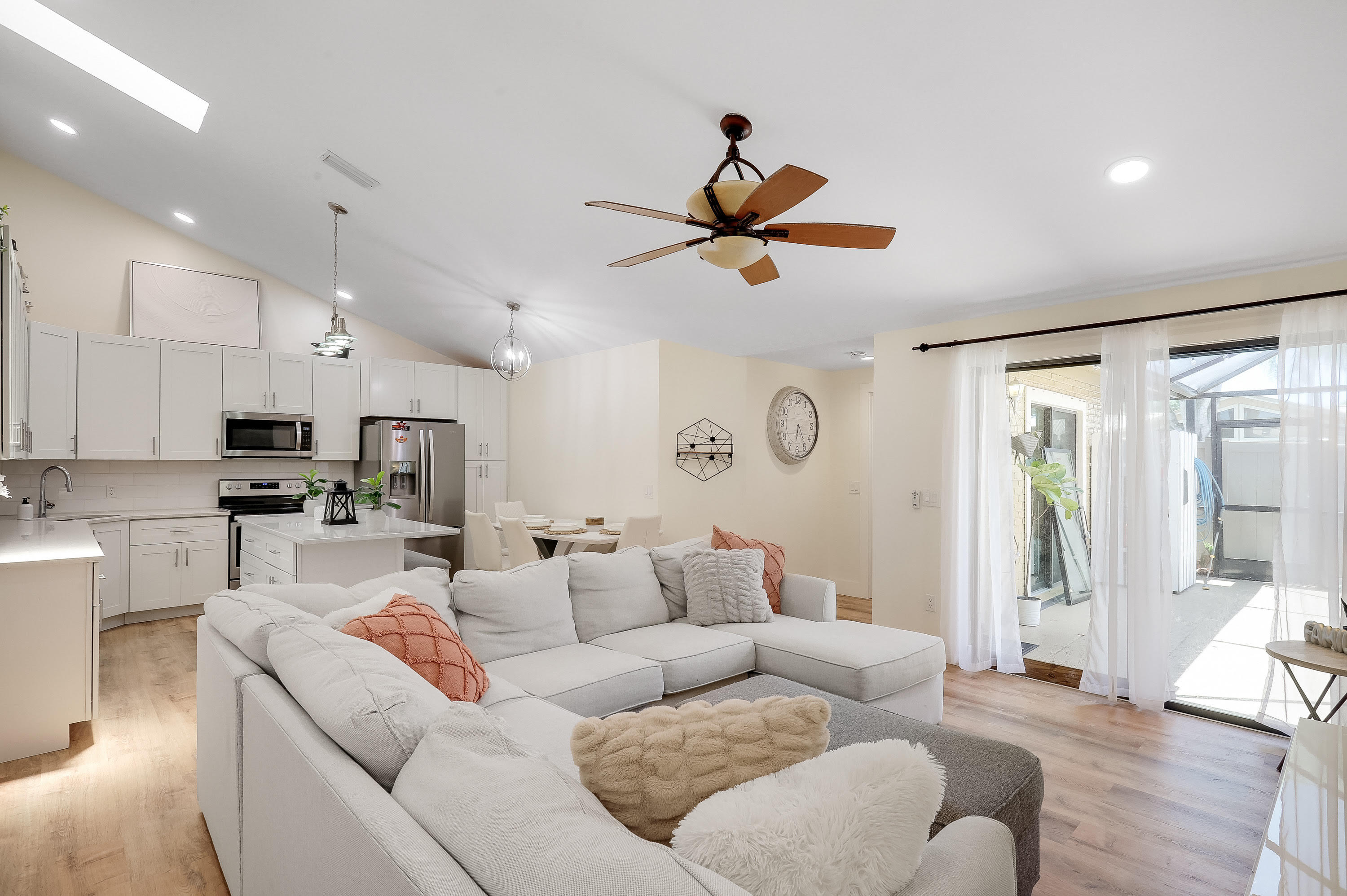 5916 Golden Eagle Circle