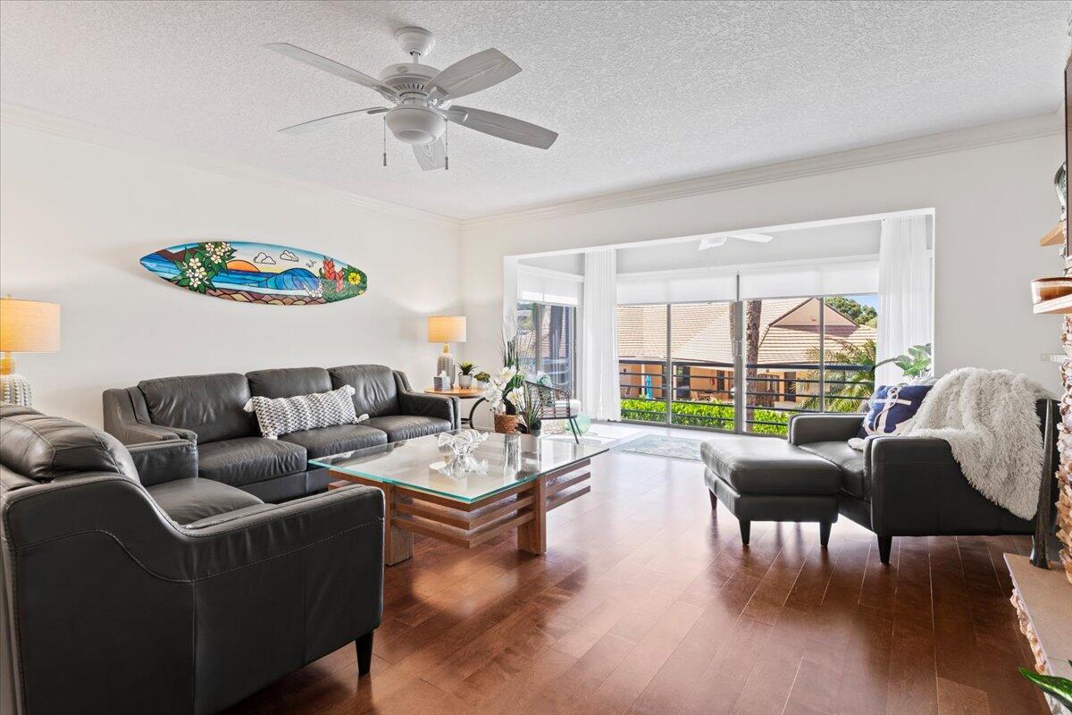 300 N Highway A1a 203e
