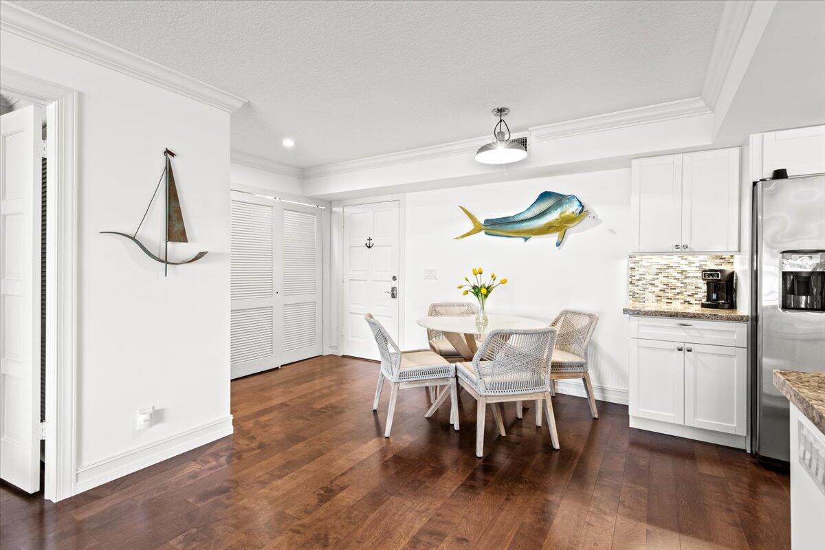300 N Highway A1a 203e