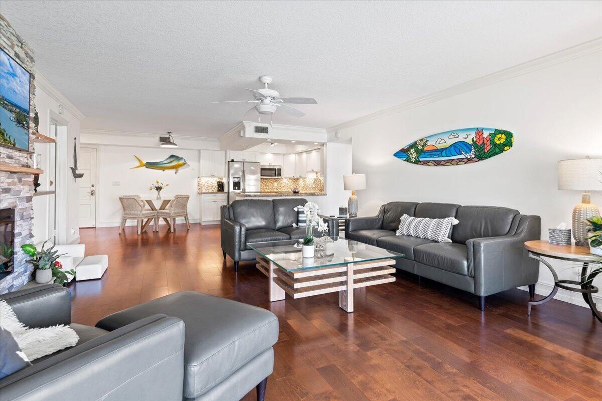 300 N Highway A1a 203e