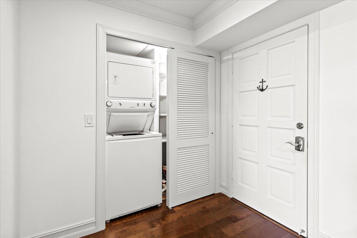 300 N Highway A1a 203e