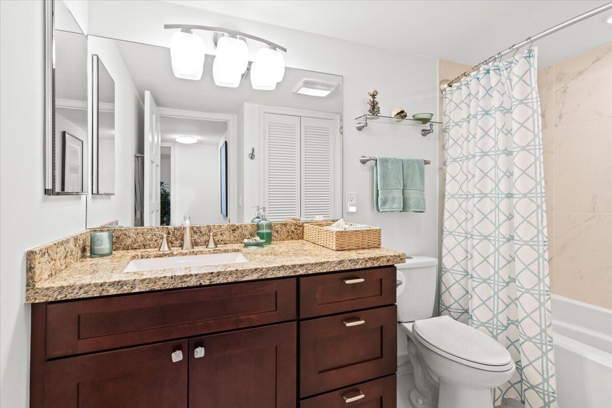 300 N Highway A1a 203e