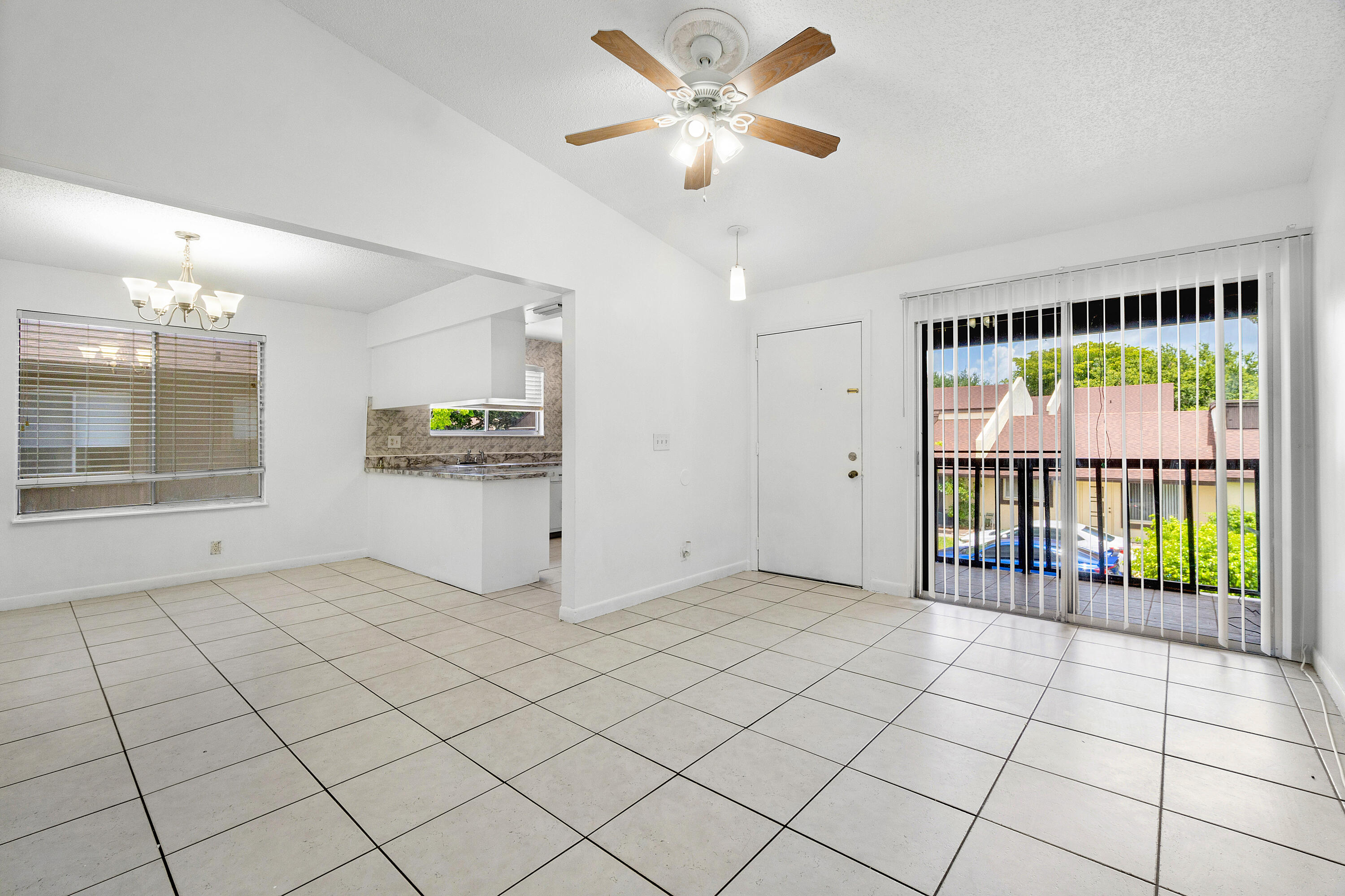 5268 Bosque Lane, 28, West Palm Beach Unit: 28
