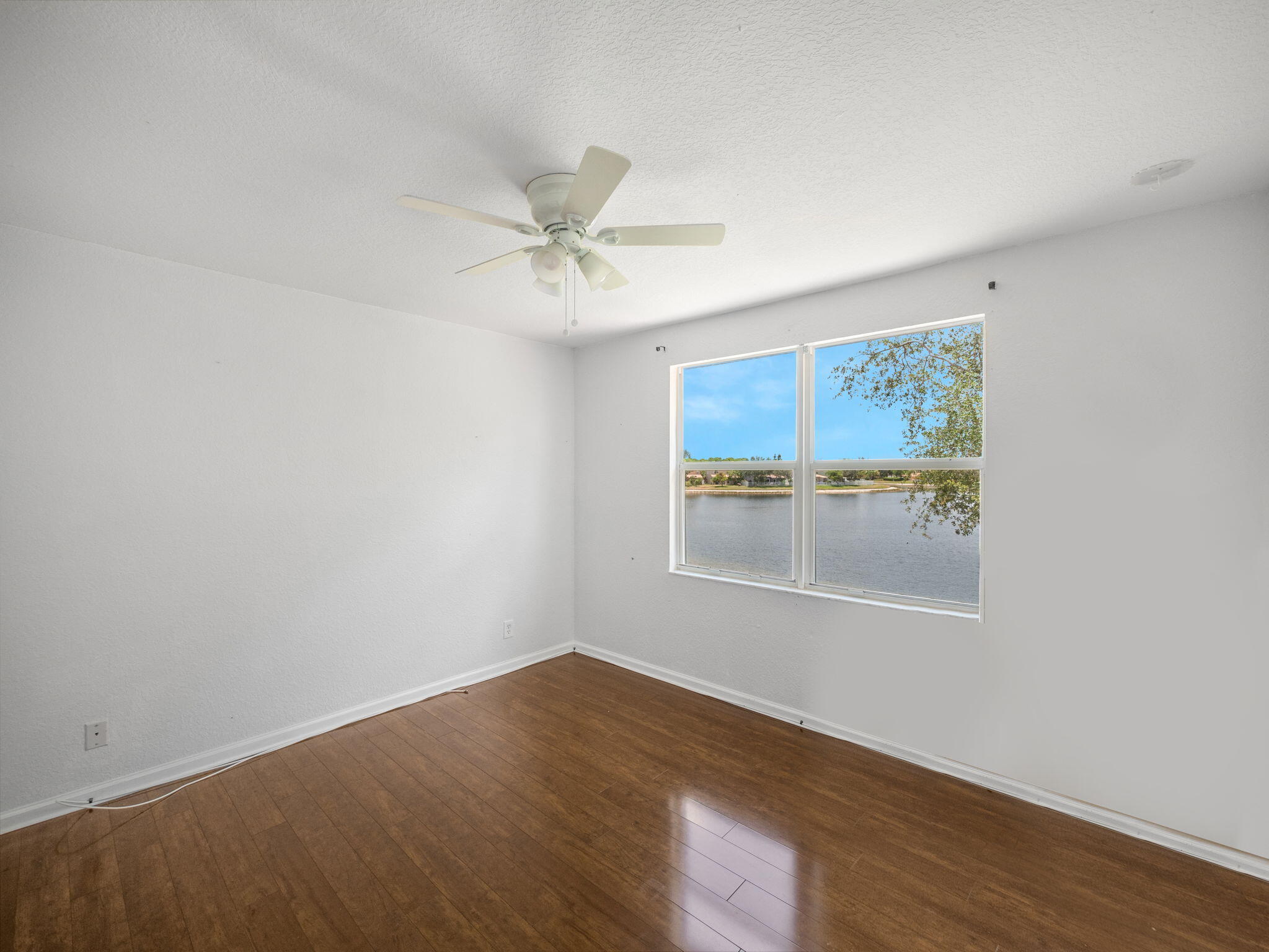 3290 Turtle Cove