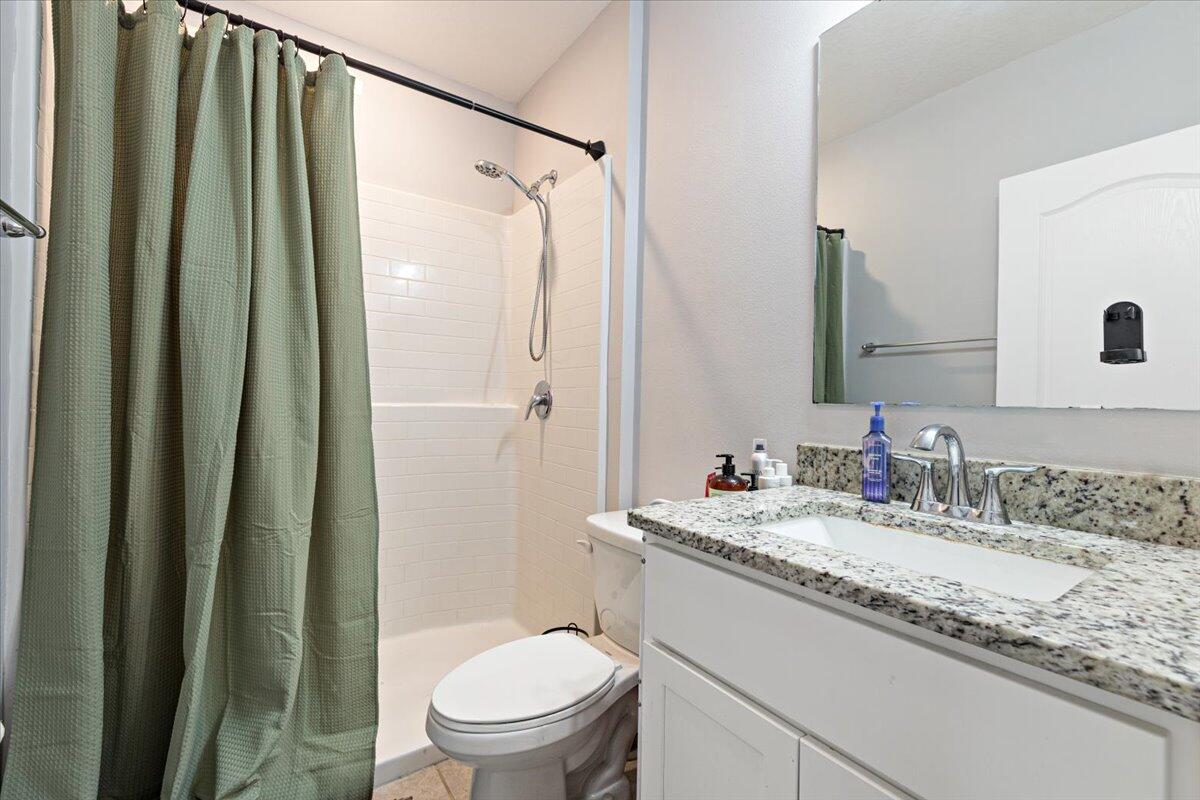 2257 SW Kenwick Avenue