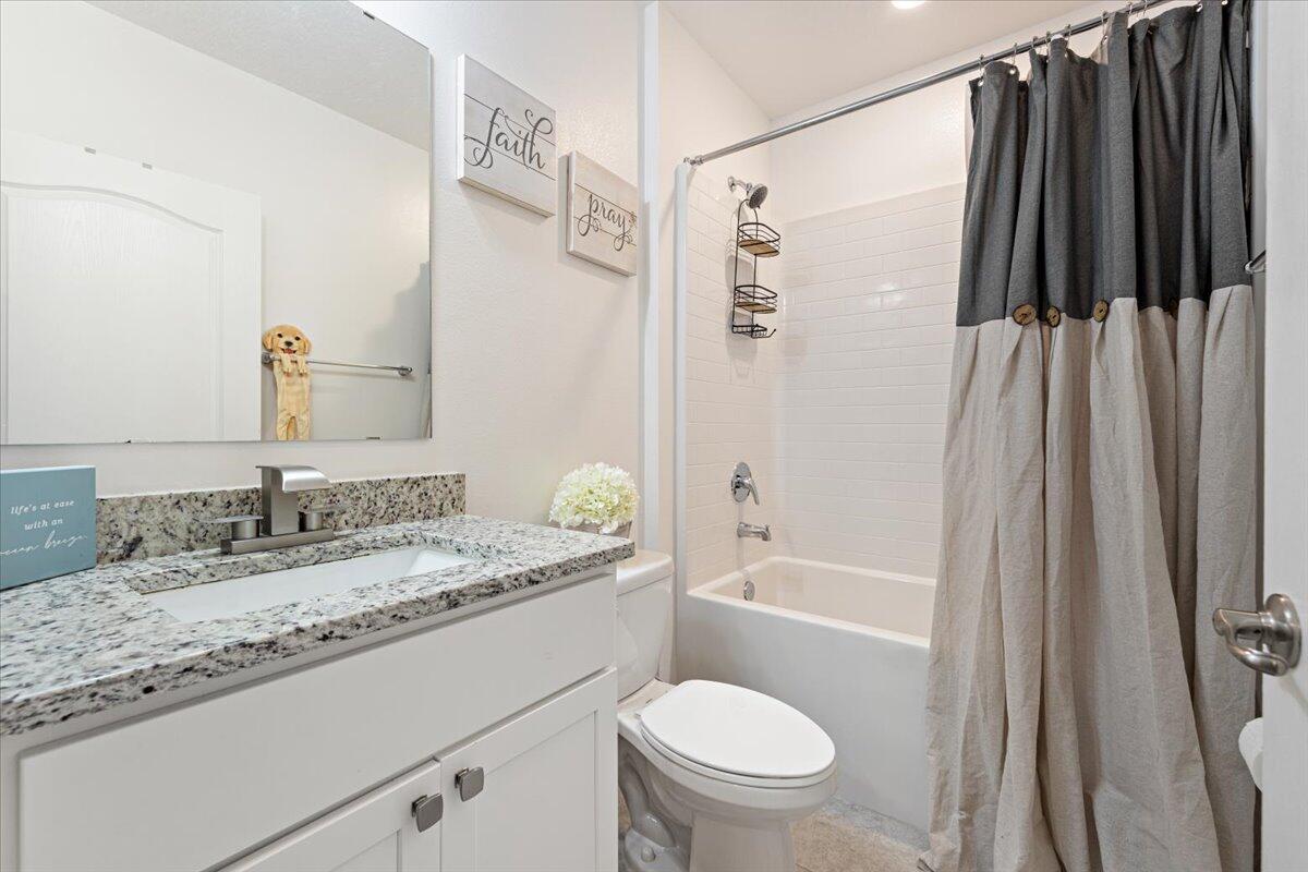 2257 SW Kenwick Avenue