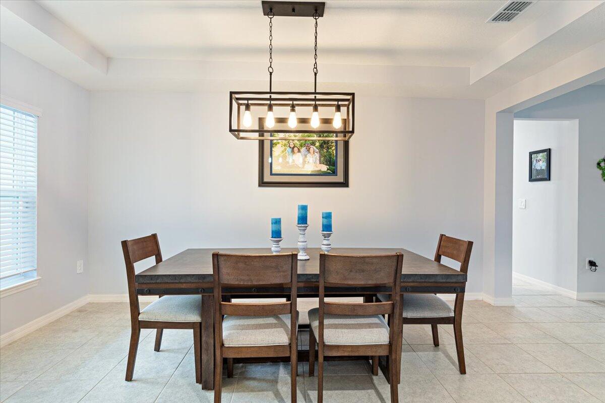 2257 SW Kenwick Avenue