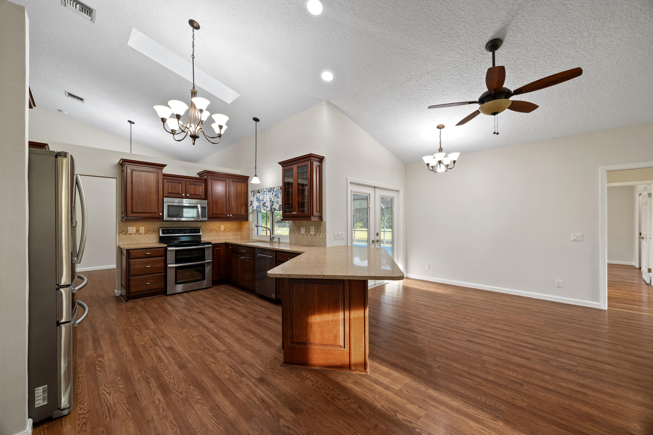 6752 Viewpoint Court