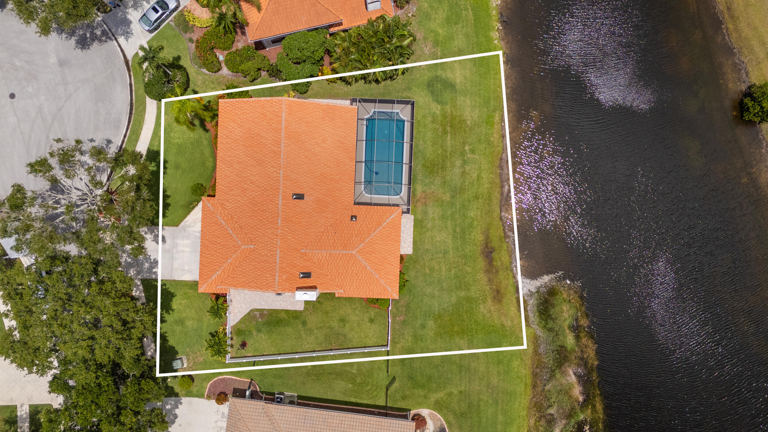 6752 Viewpoint Court