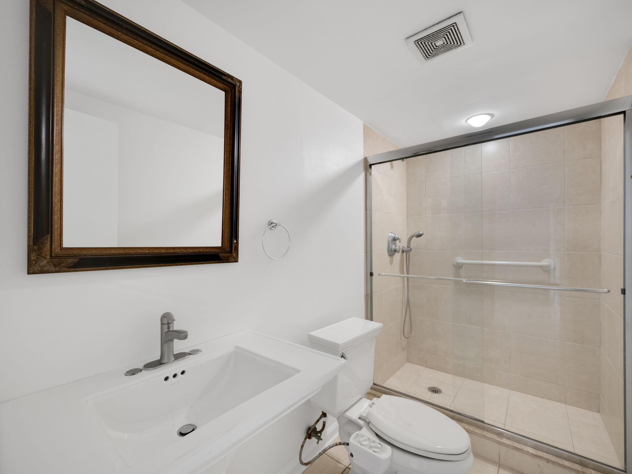 801 Lake Shore Drive 618