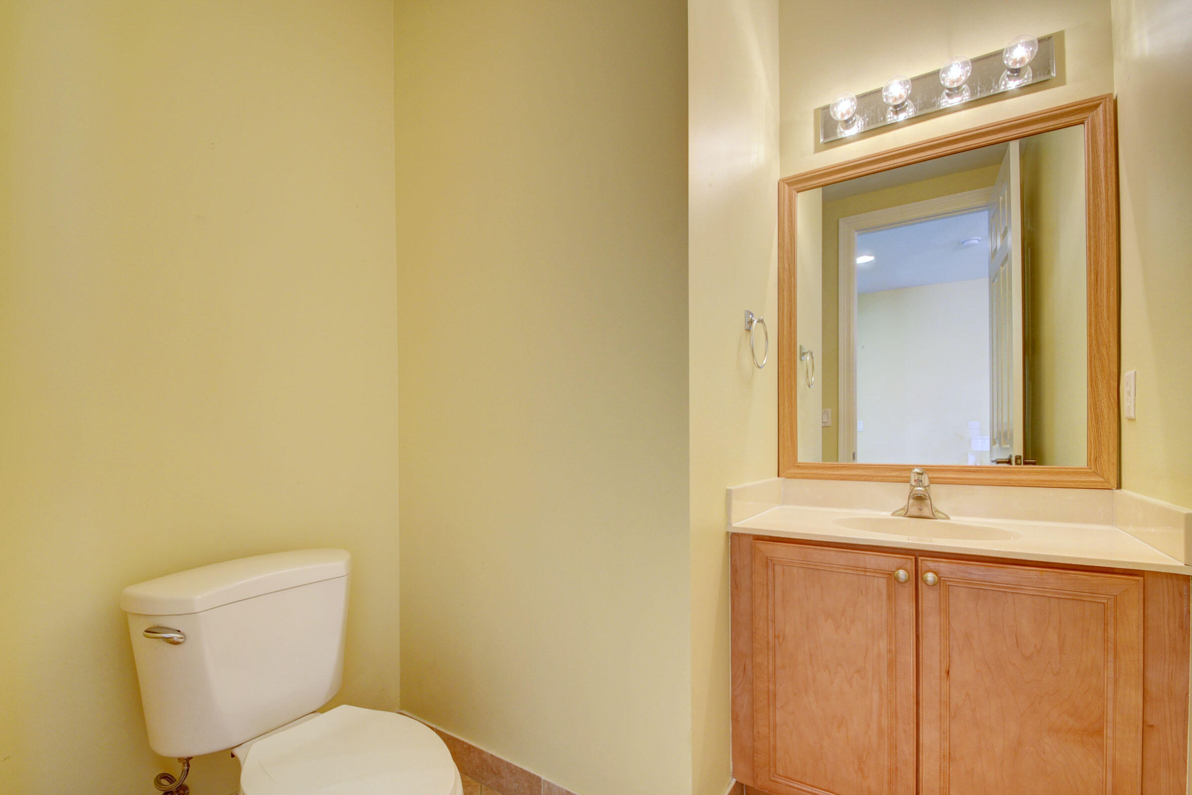 770 Millbrae Court 8, West Palm Beach Unit: 8