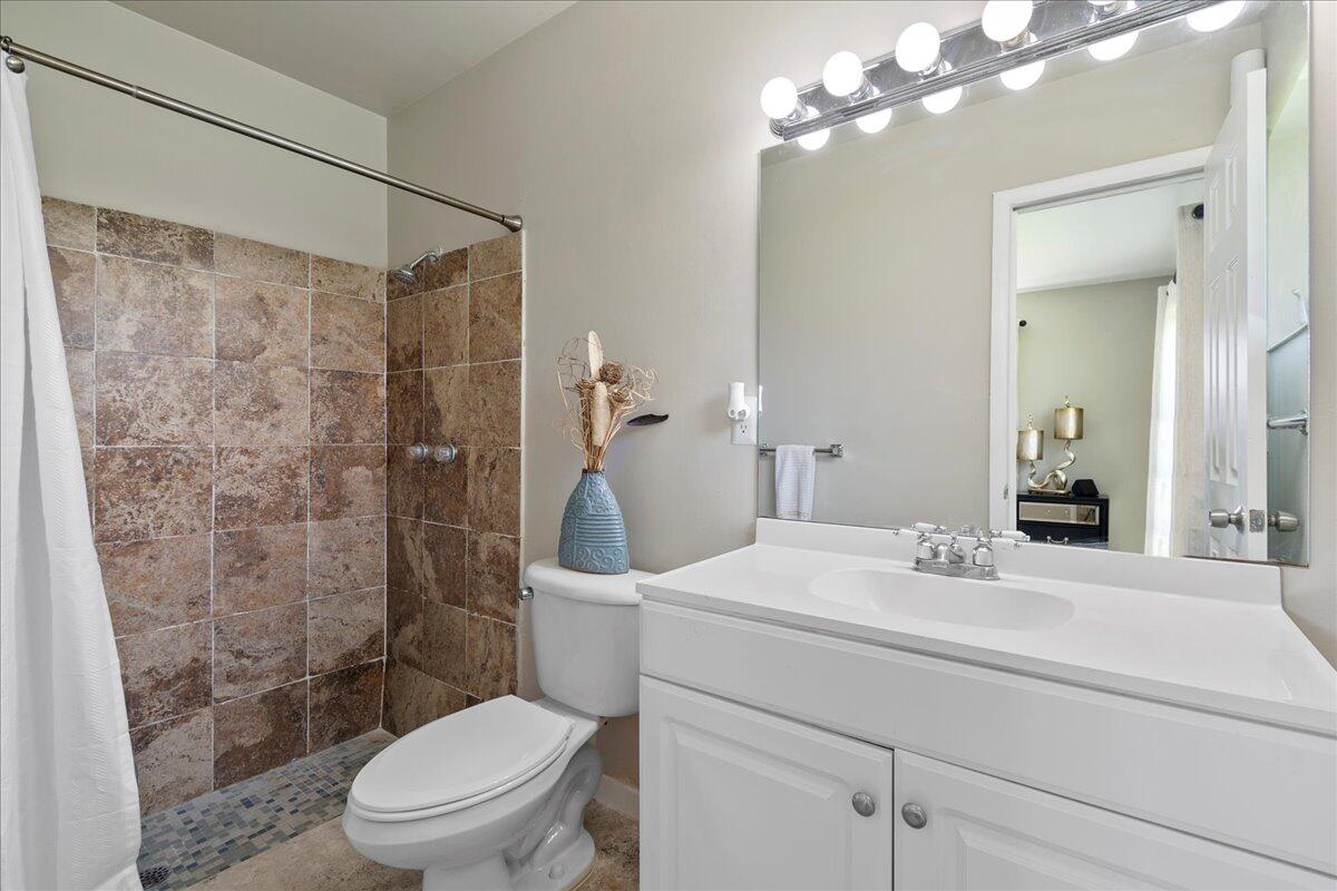 2804 Crosley Drive E Apt N, West Palm Beach Unit: Apt N