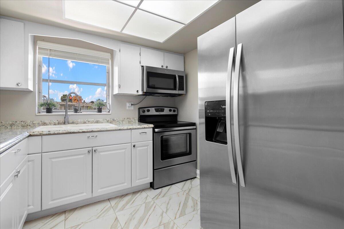 2804 Crosley Drive E Apt N, West Palm Beach Unit: Apt N