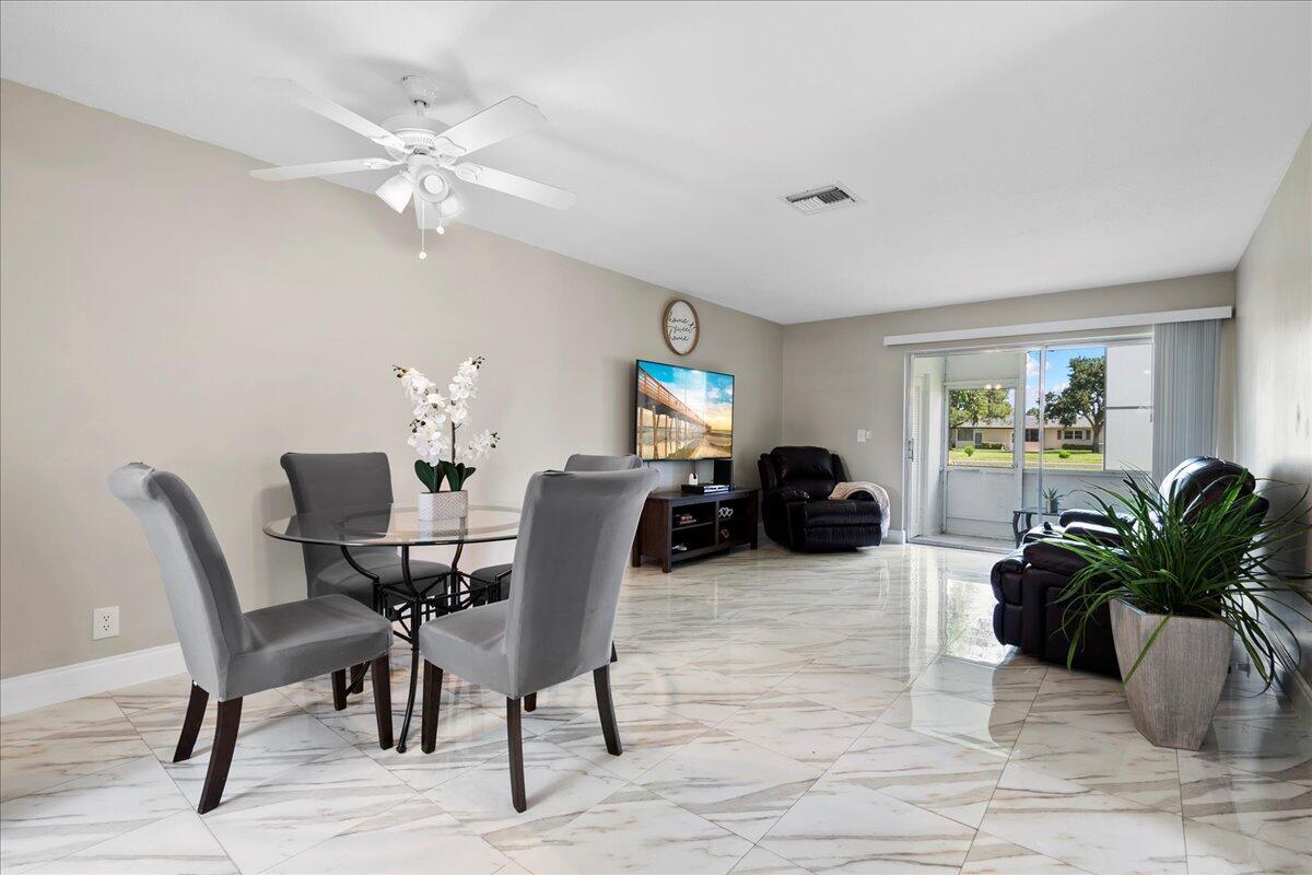 2804 Crosley Drive E Apt N, West Palm Beach Unit: Apt N