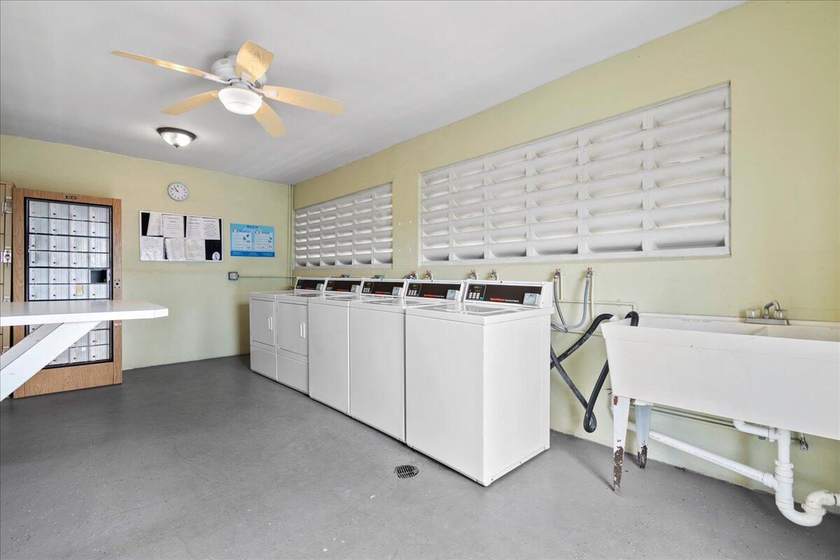 2804 Crosley Drive E Apt N, West Palm Beach Unit: Apt N