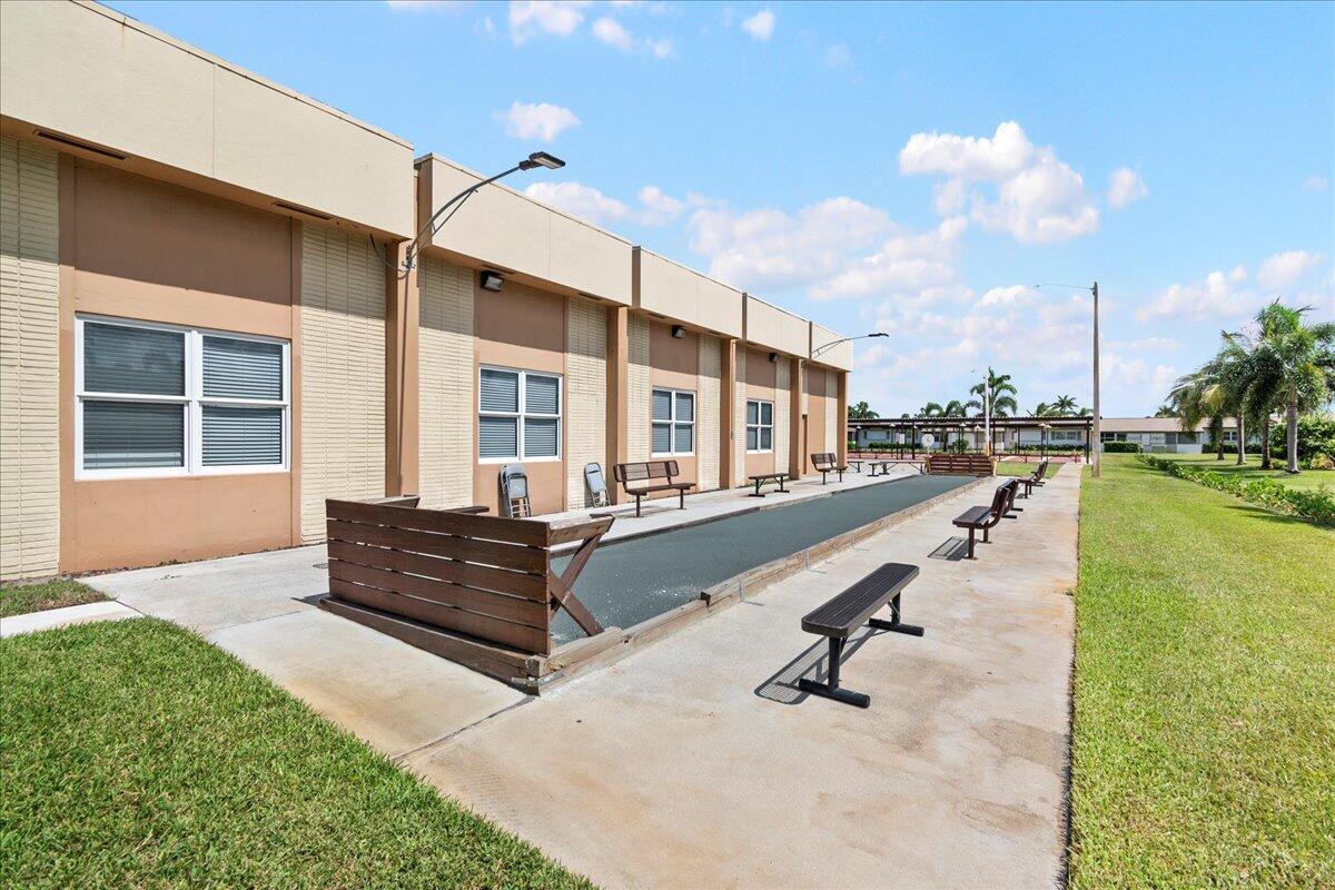 2804 Crosley Drive E Apt N, West Palm Beach Unit: Apt N