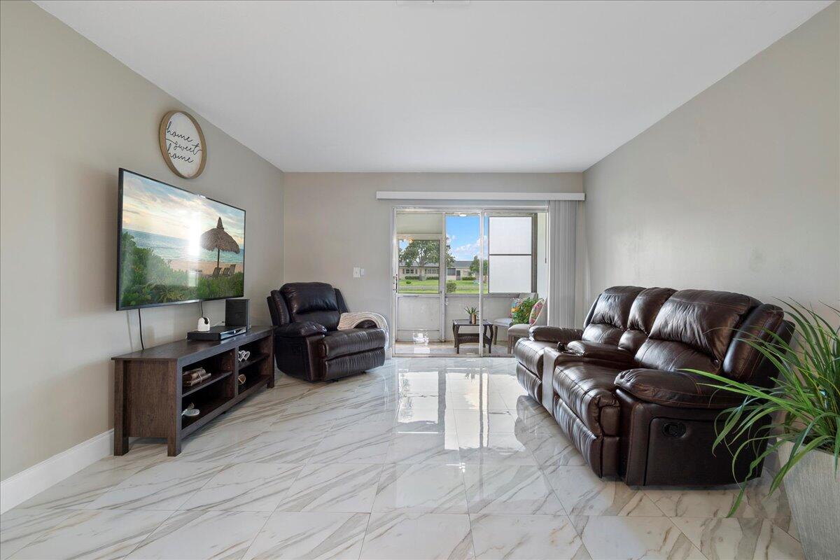 2804 Crosley Drive E Apt N, West Palm Beach Unit: Apt N
