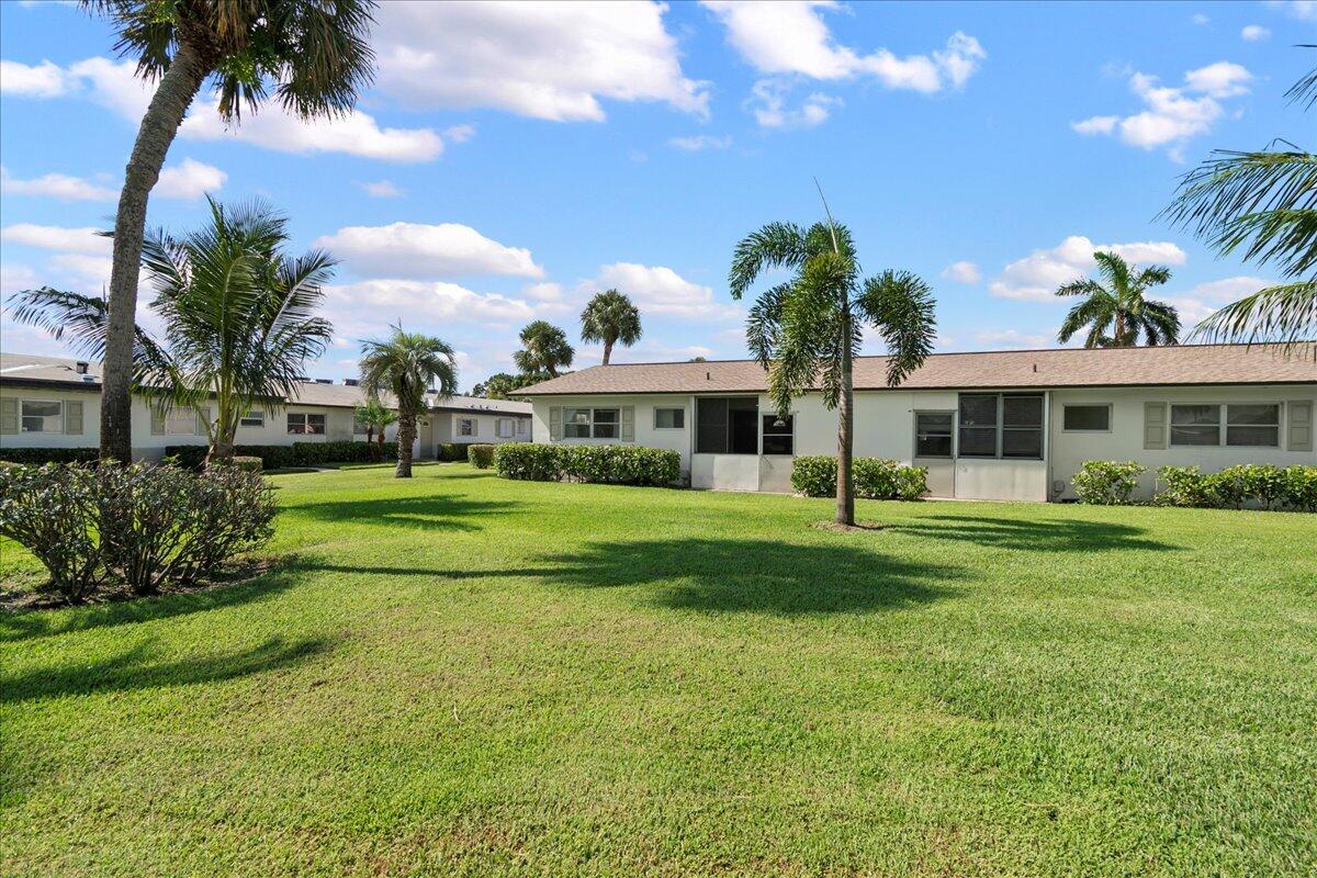 2804 Crosley Drive E Apt N, West Palm Beach Unit: Apt N