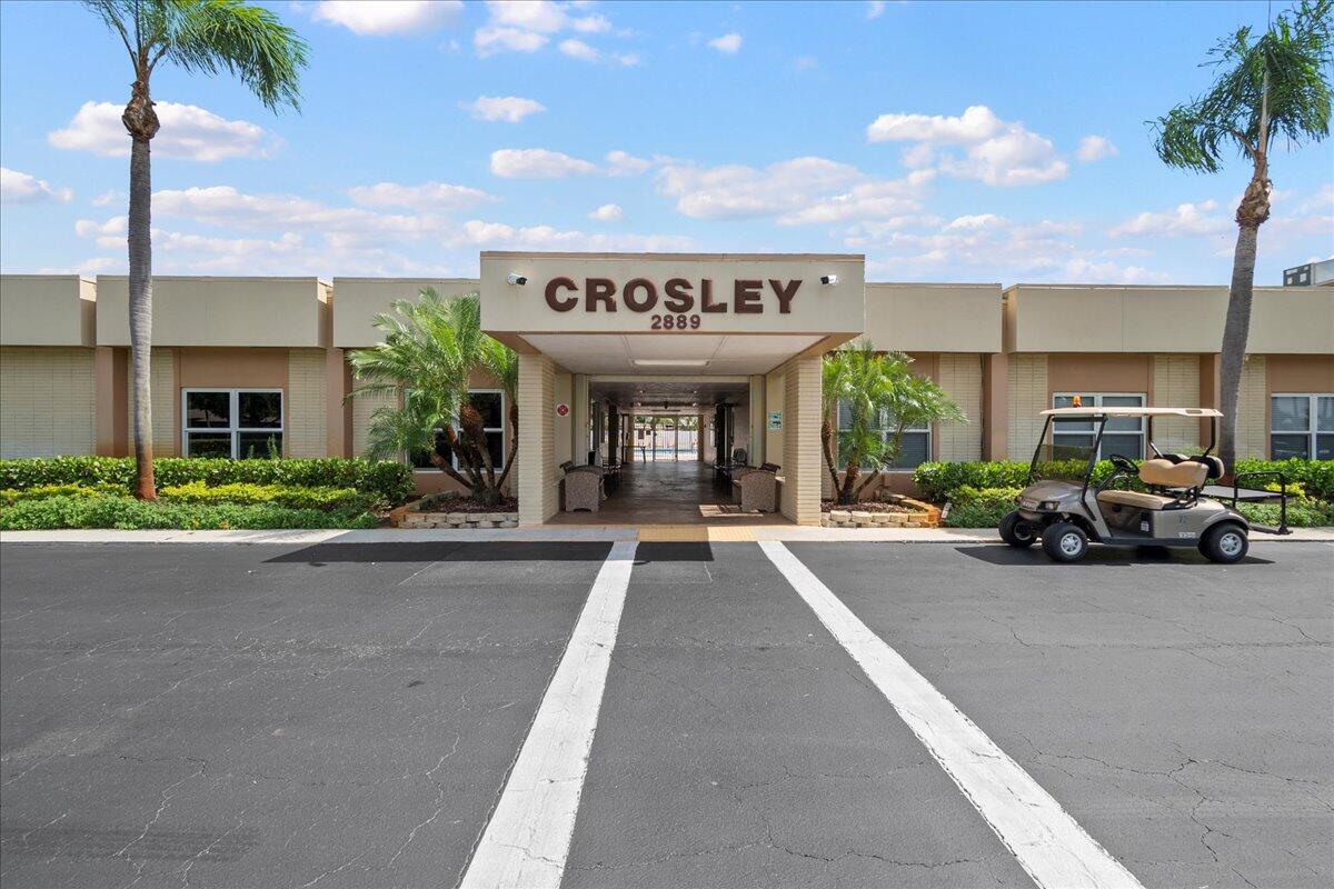 2804 Crosley Drive E Apt N, West Palm Beach Unit: Apt N