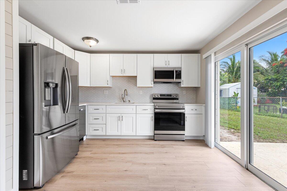 9265 Bloomfield Drive