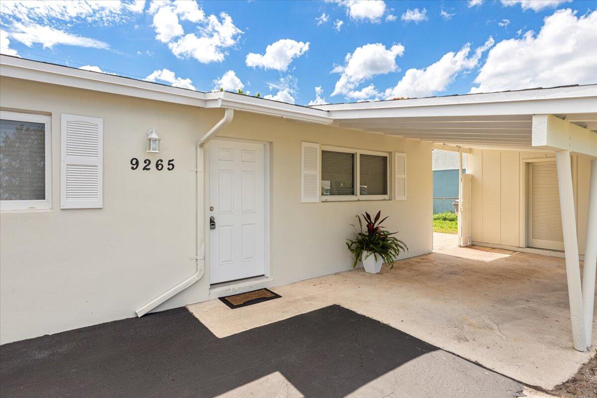 9265 Bloomfield Drive