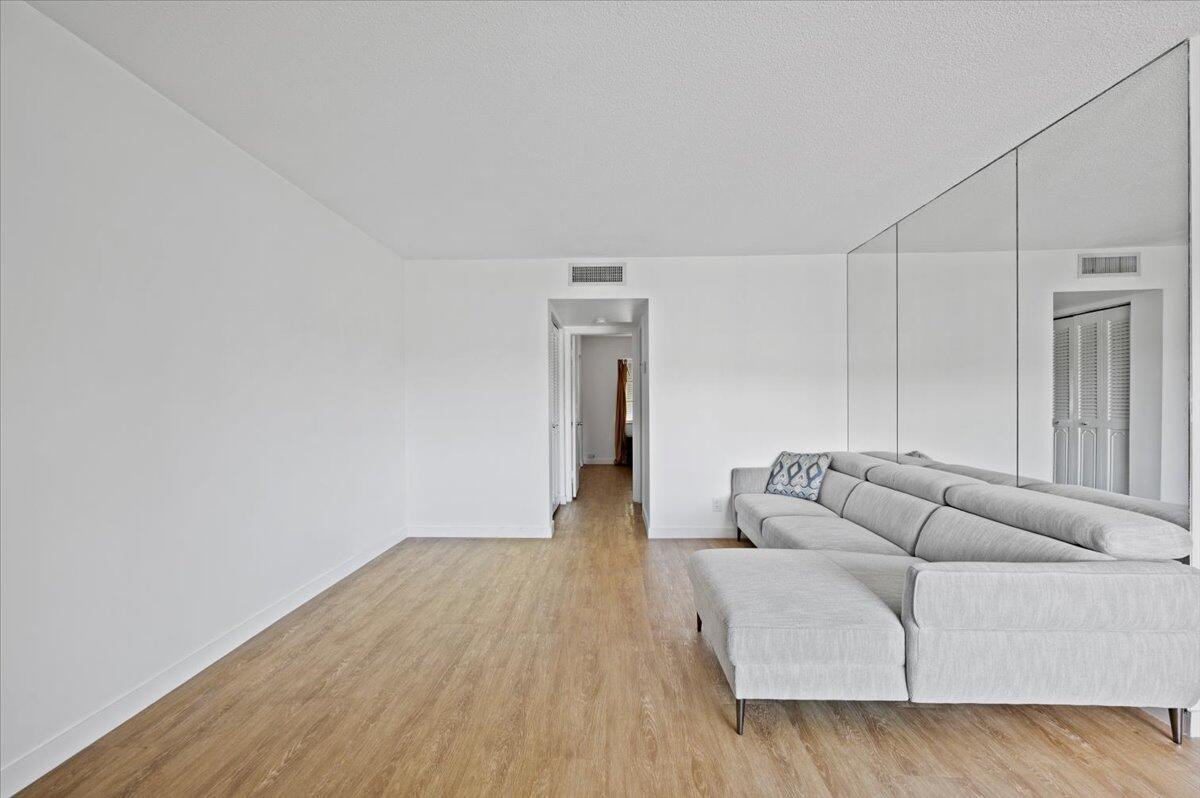 4201 S Ocean Boulevard H7