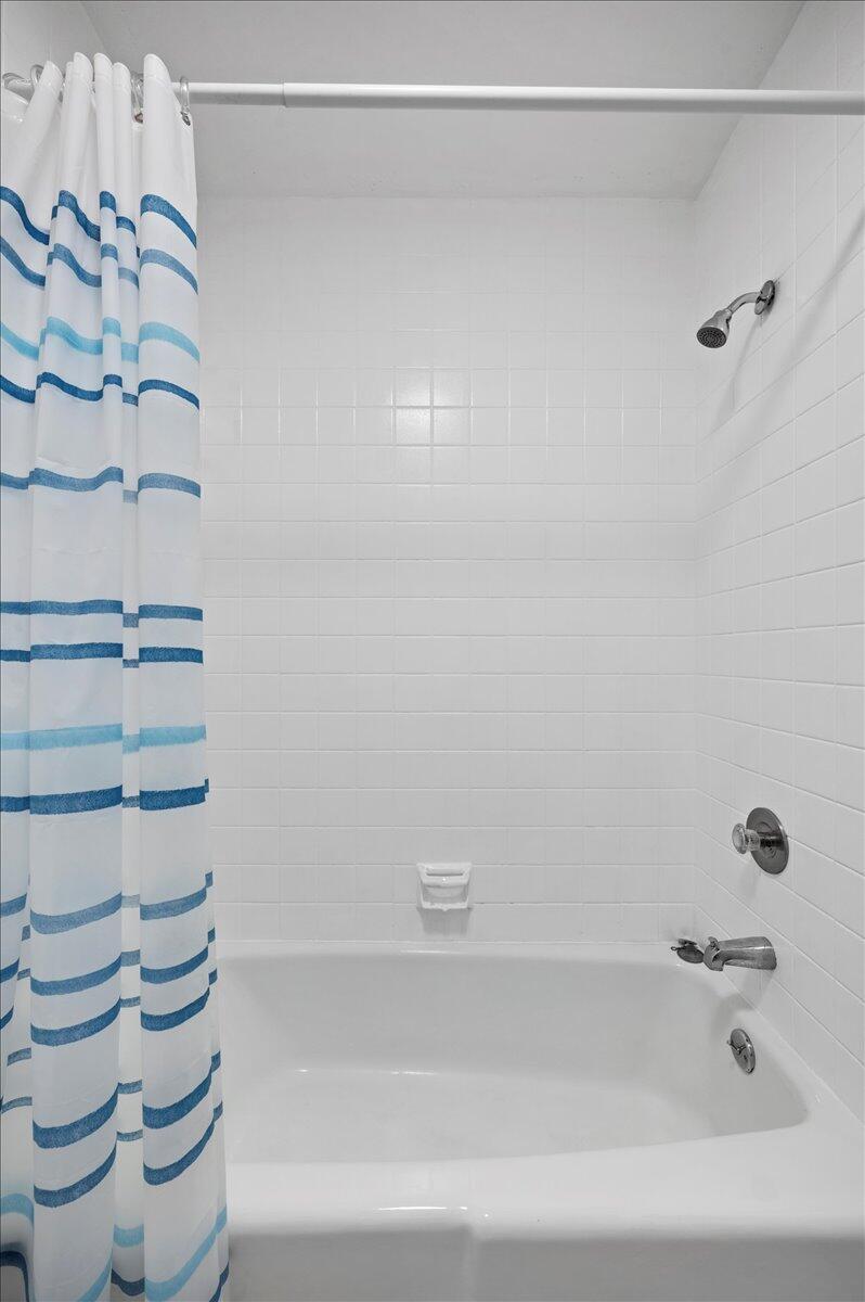 4201 S Ocean Boulevard H7